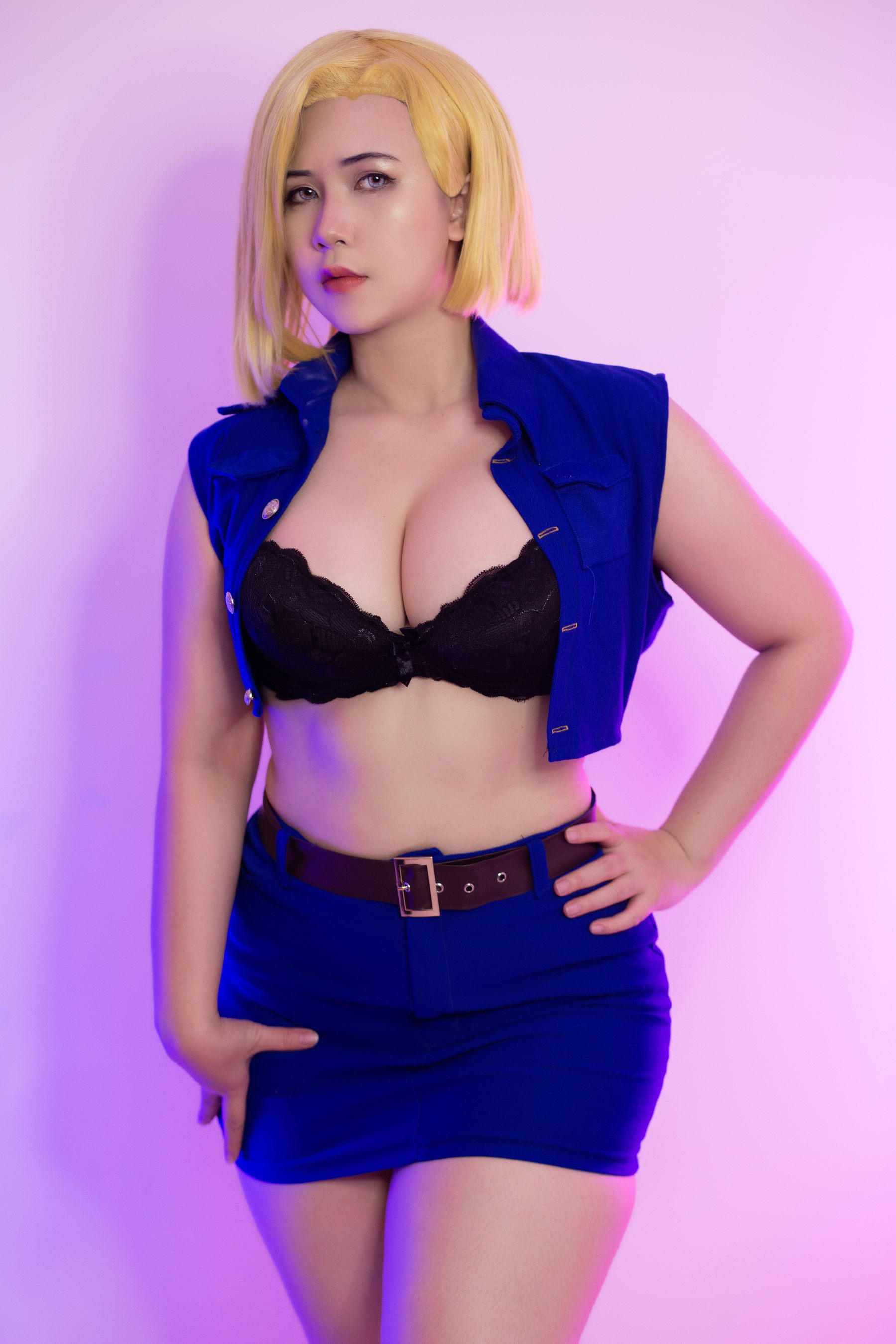 Uy Uy - Android 18-Dragon Ball/(24P)