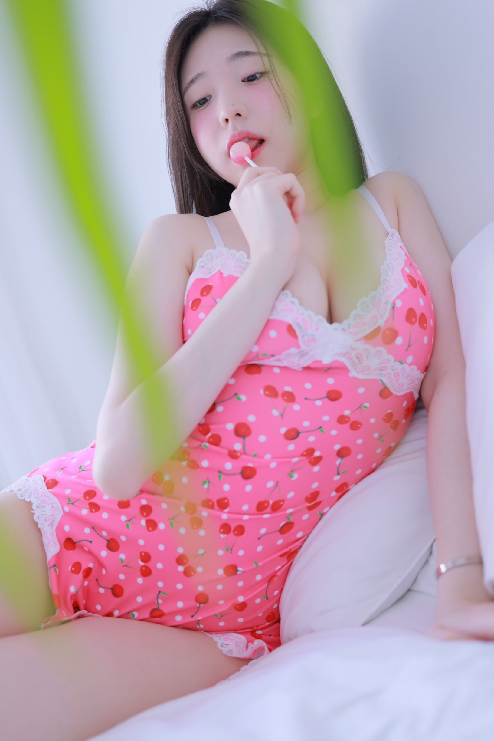 Yeonwoo - Cherry/(125P)