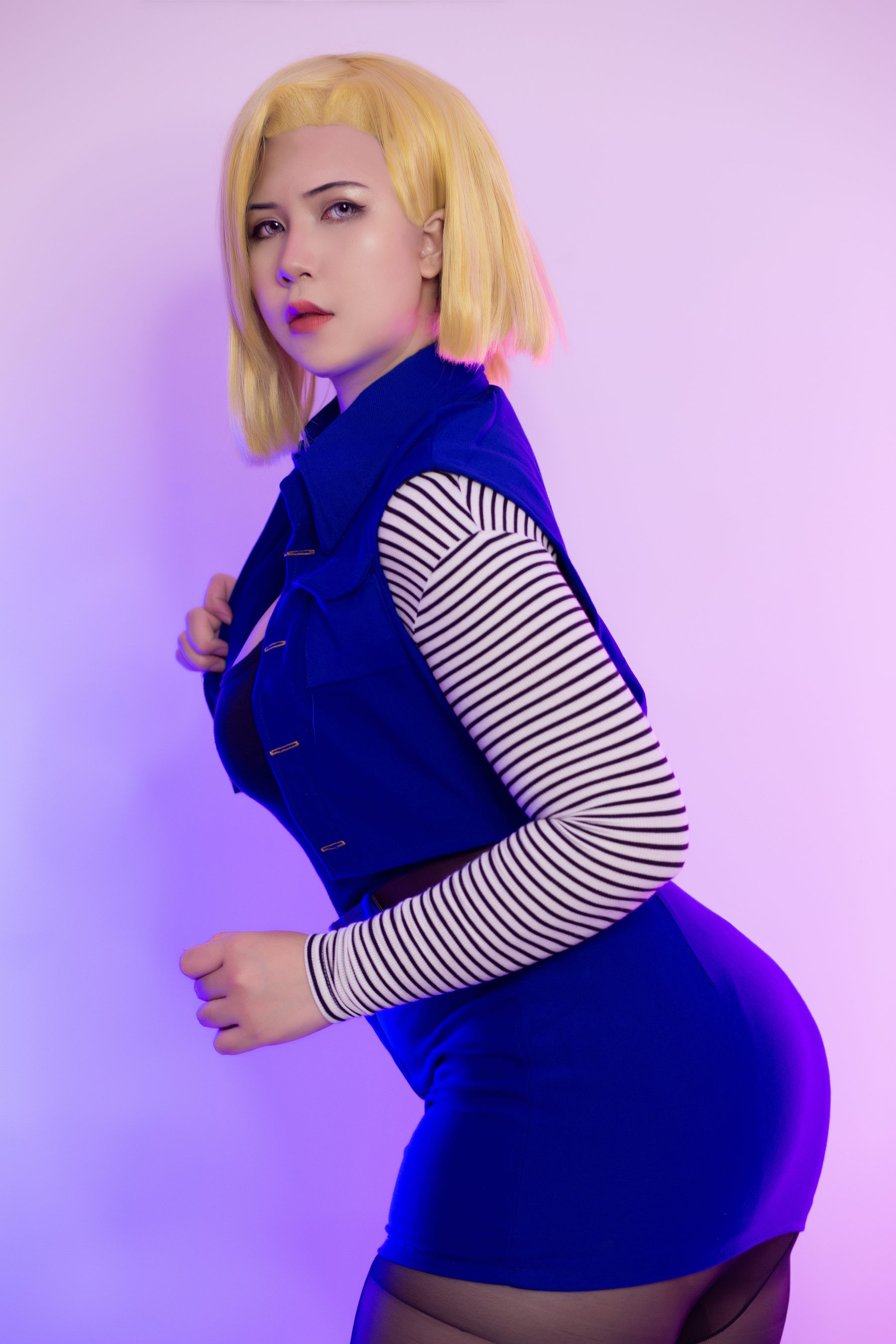 Uy Uy - Android 18-Dragon Ball/(24P)