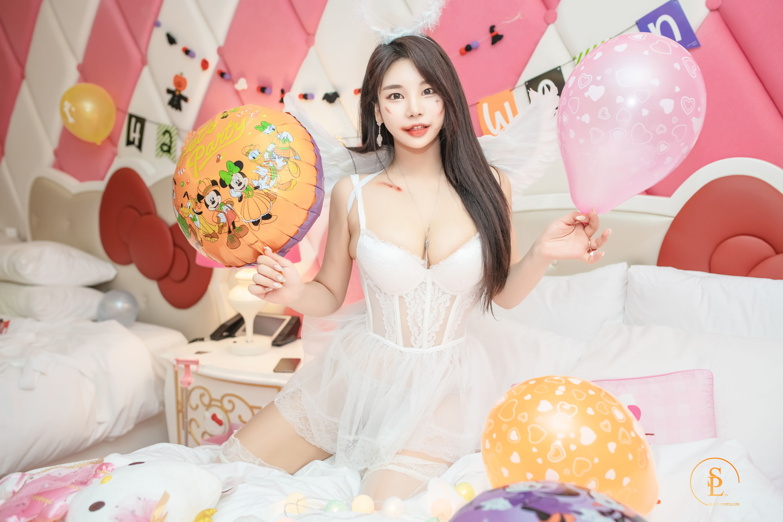 [saintphotolife] Zzyuri - Vol.16 Pink Halloween/(58P)