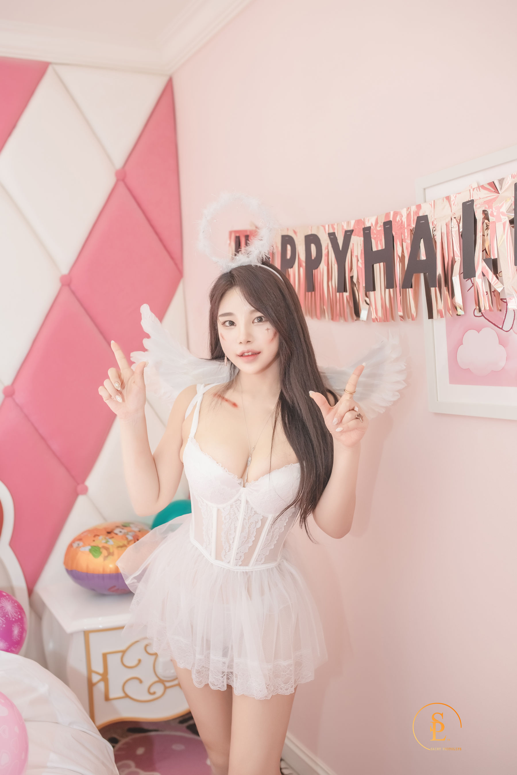 [saintphotolife] Zzyuri - Vol.16 Pink Halloween/(58P)