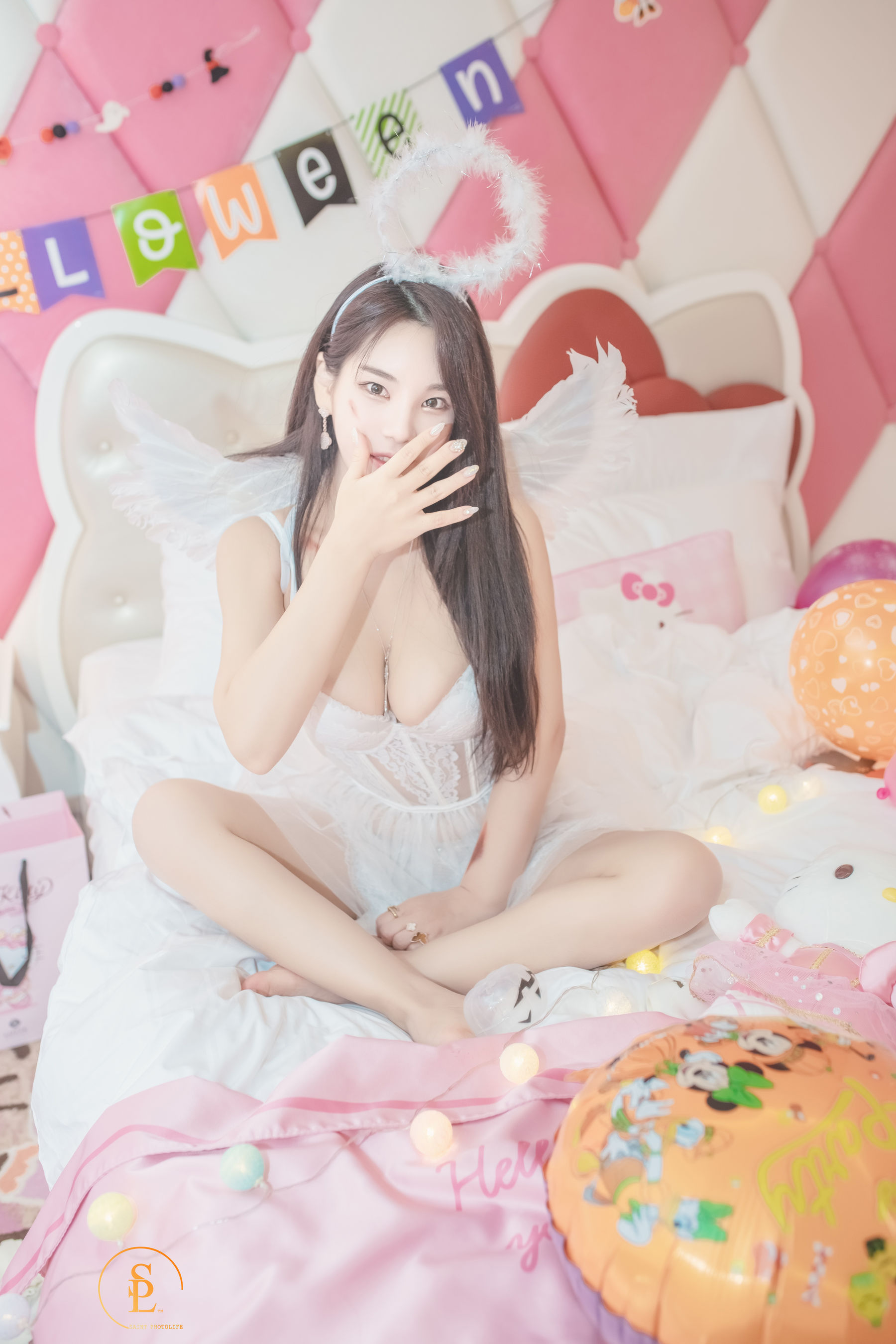 [saintphotolife] Zzyuri - Vol.16 Pink Halloween/(58P)