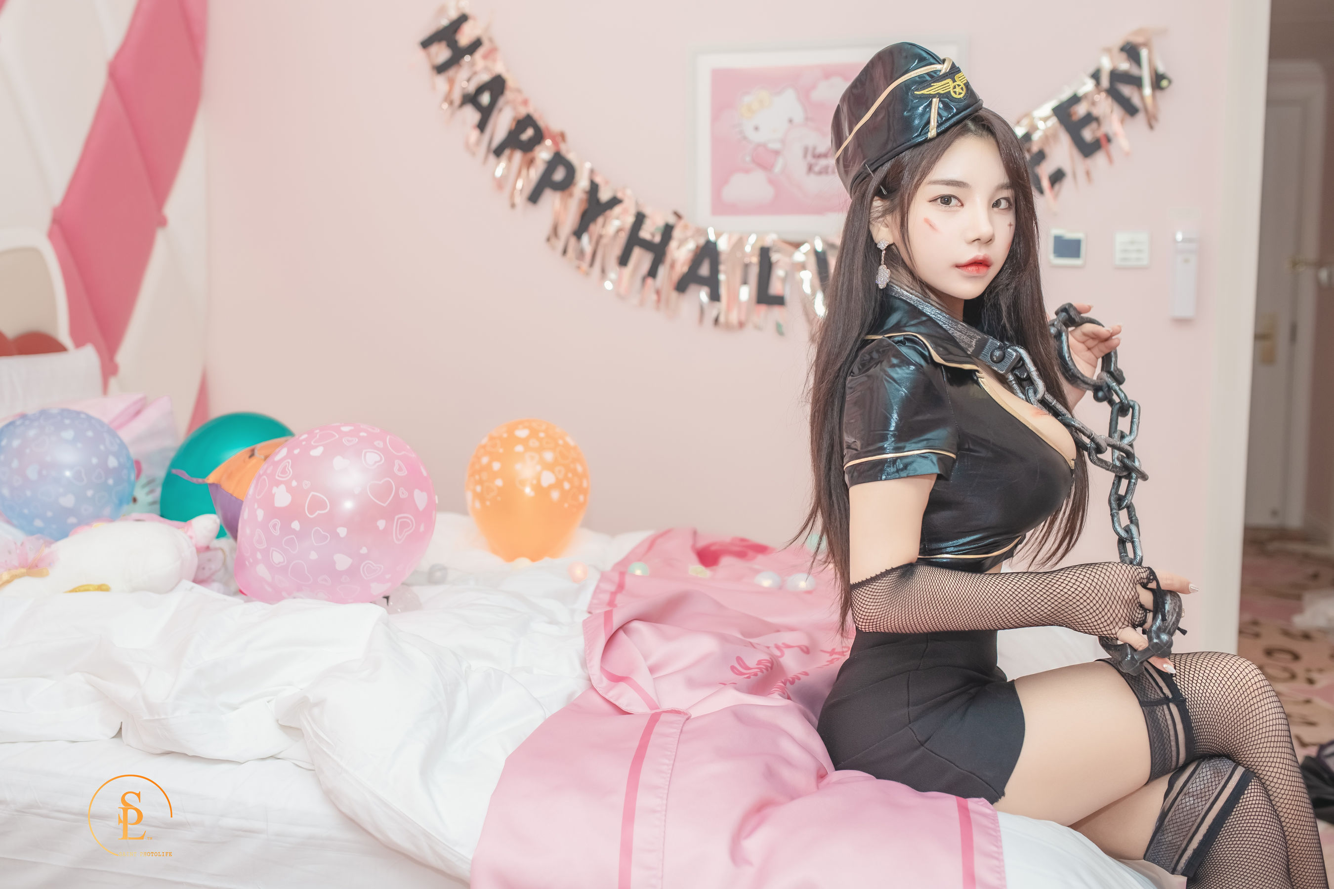 [saintphotolife] Zzyuri - Vol.16 Pink Halloween/(58P)