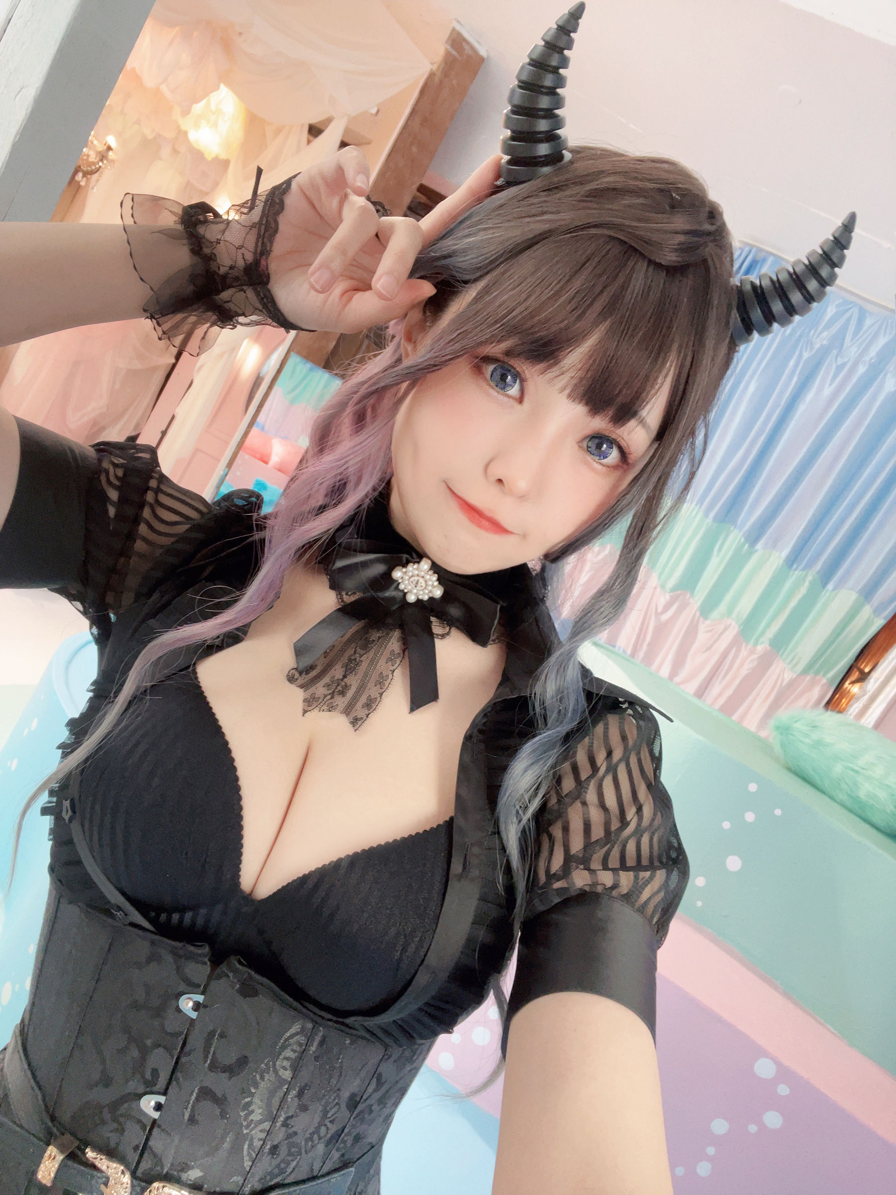 Ely_eee(ElyEE子) - Devil Croupier 小惡魔荷官/(30P)