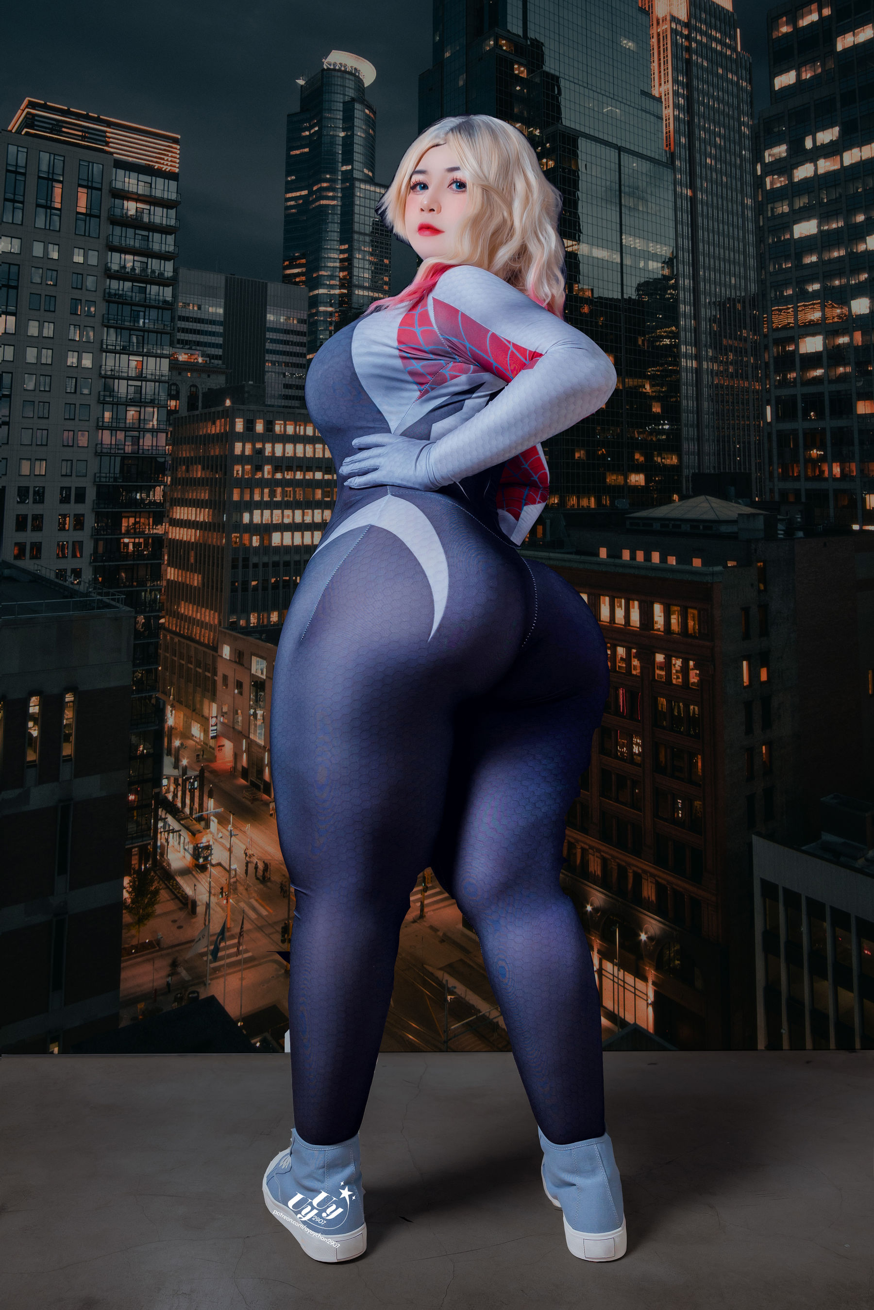 Uy Uy - Spider Gwen/(23P)