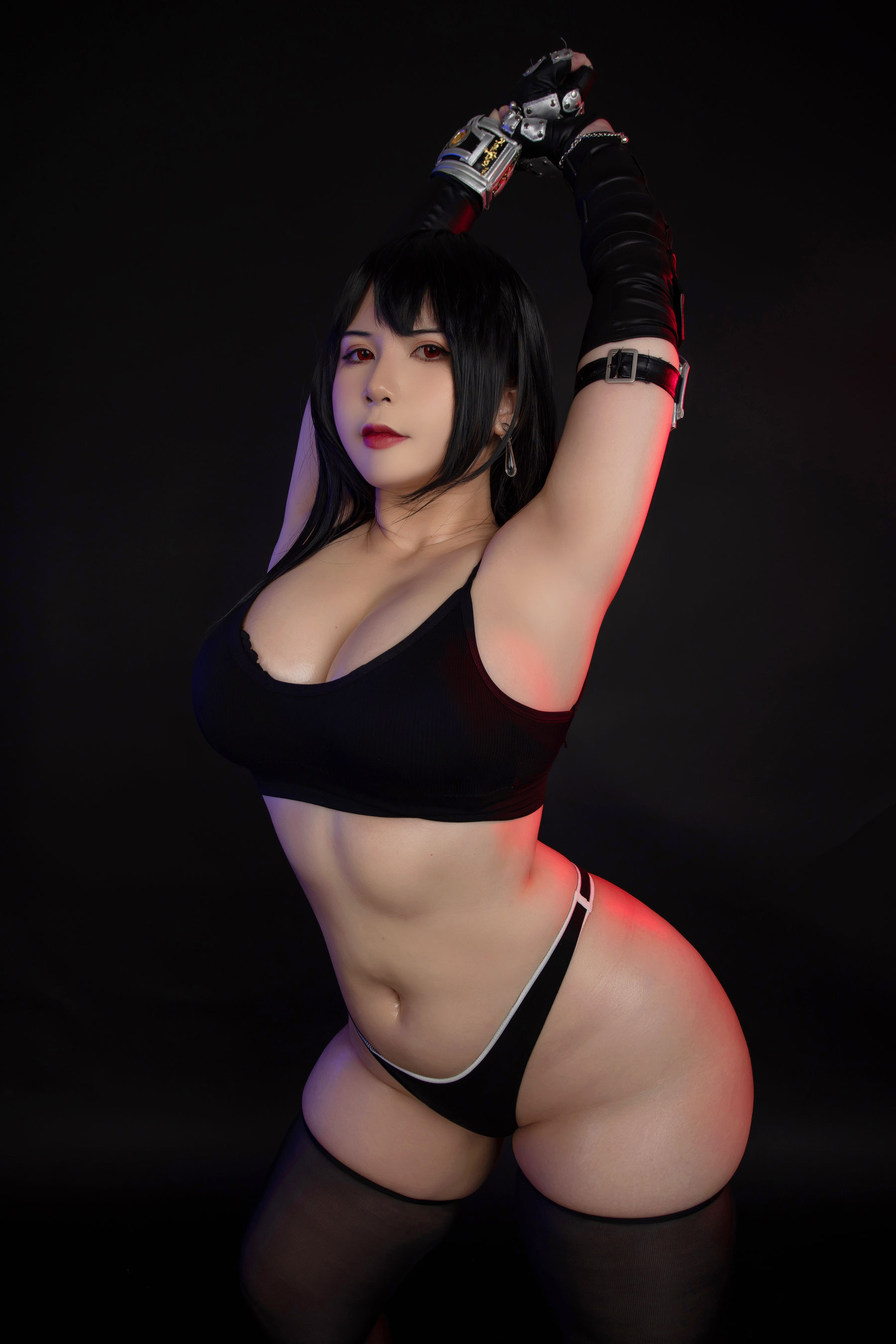 Uy Uy - Tifa Lockhart/(43P)