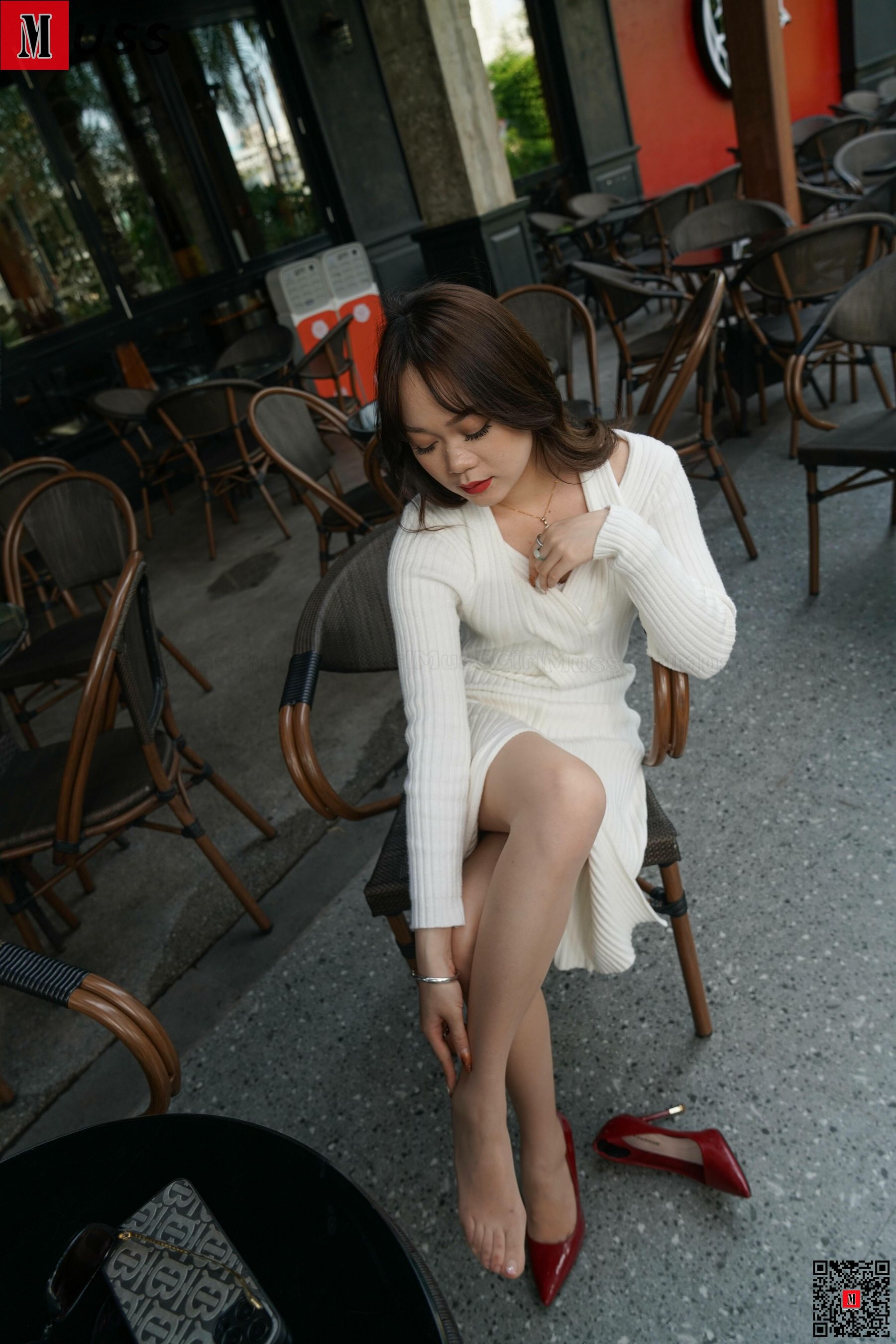 [慕丝女郎MussGirl] No.138 白色连衣裙高跟/(176P)