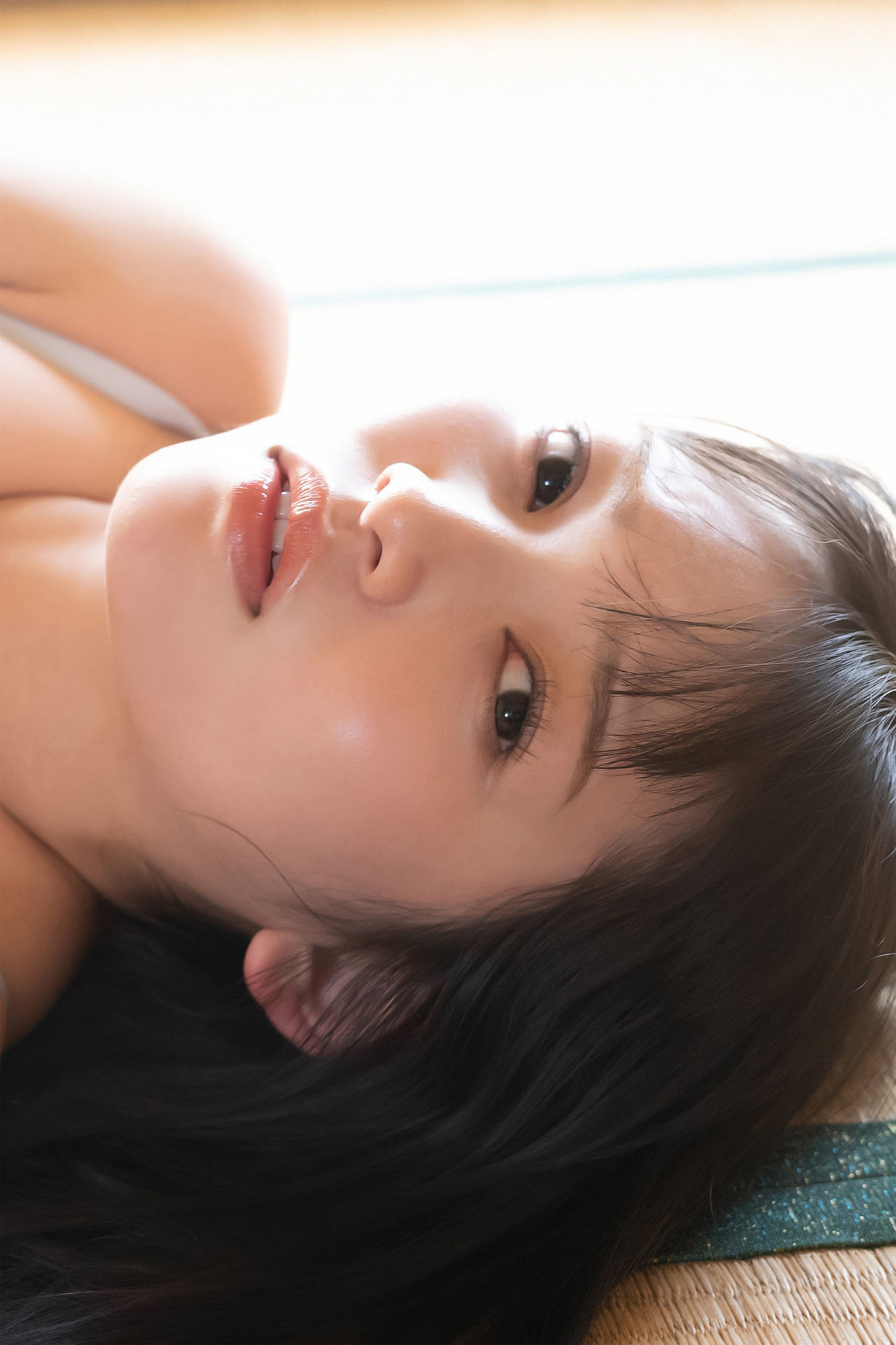 Suzuka Sayama 佐山すずか - 夕立に濡れたカラダ/(105P)