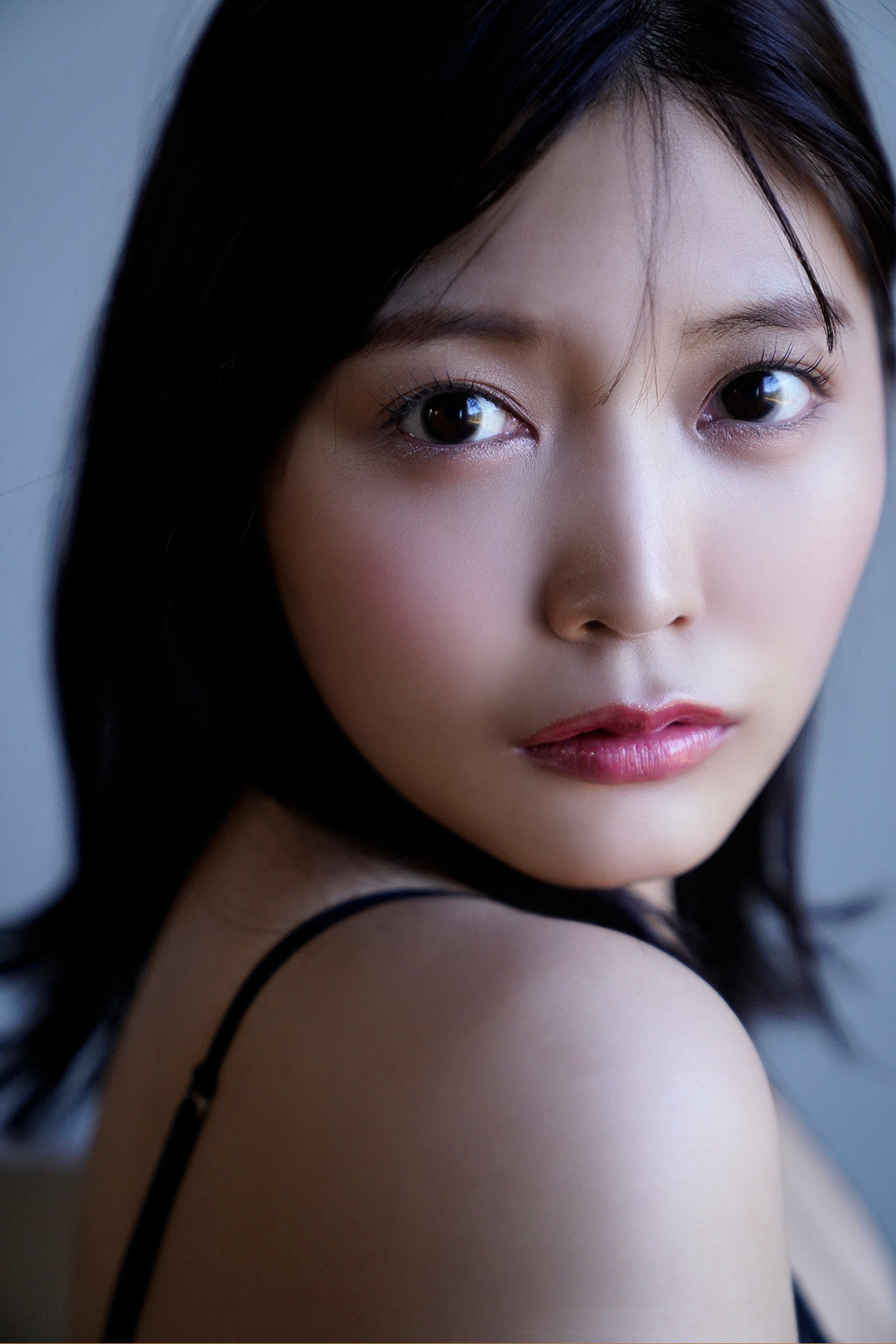 Reona Matsushita 松下玲緒菜 - Journey with bare skin 素肌で、旅立ち/(106P)