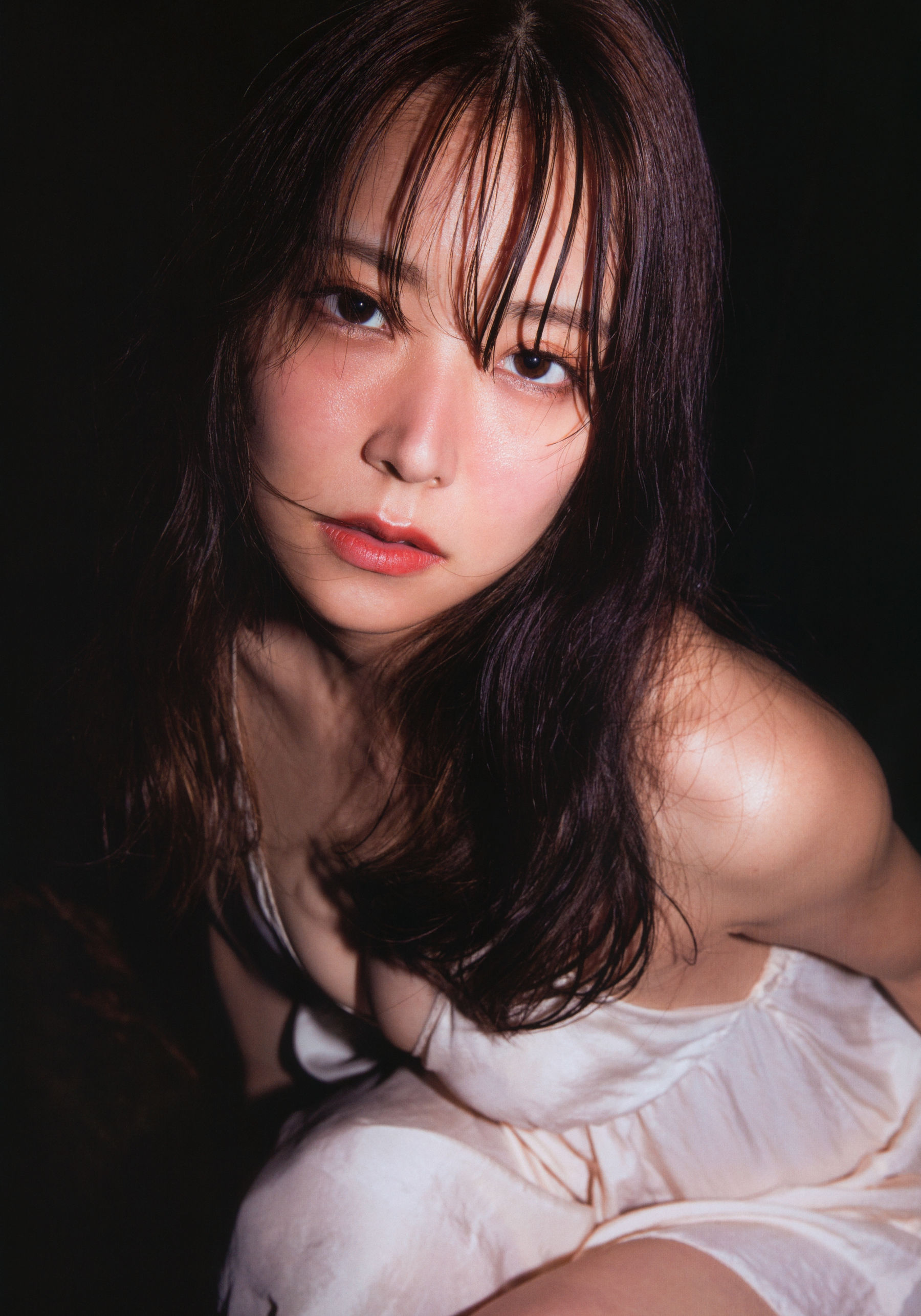 Miru Shiroma 白間美瑠 NMB48卒業記念写真集「REBORN」/(84P)