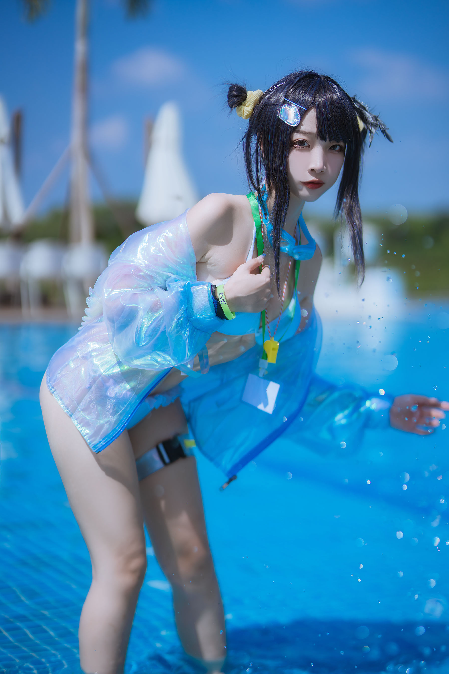 人气Coser 二佐Nisa - 泰拉夏日纪事 方舟羽毛笔泳装/(24P)