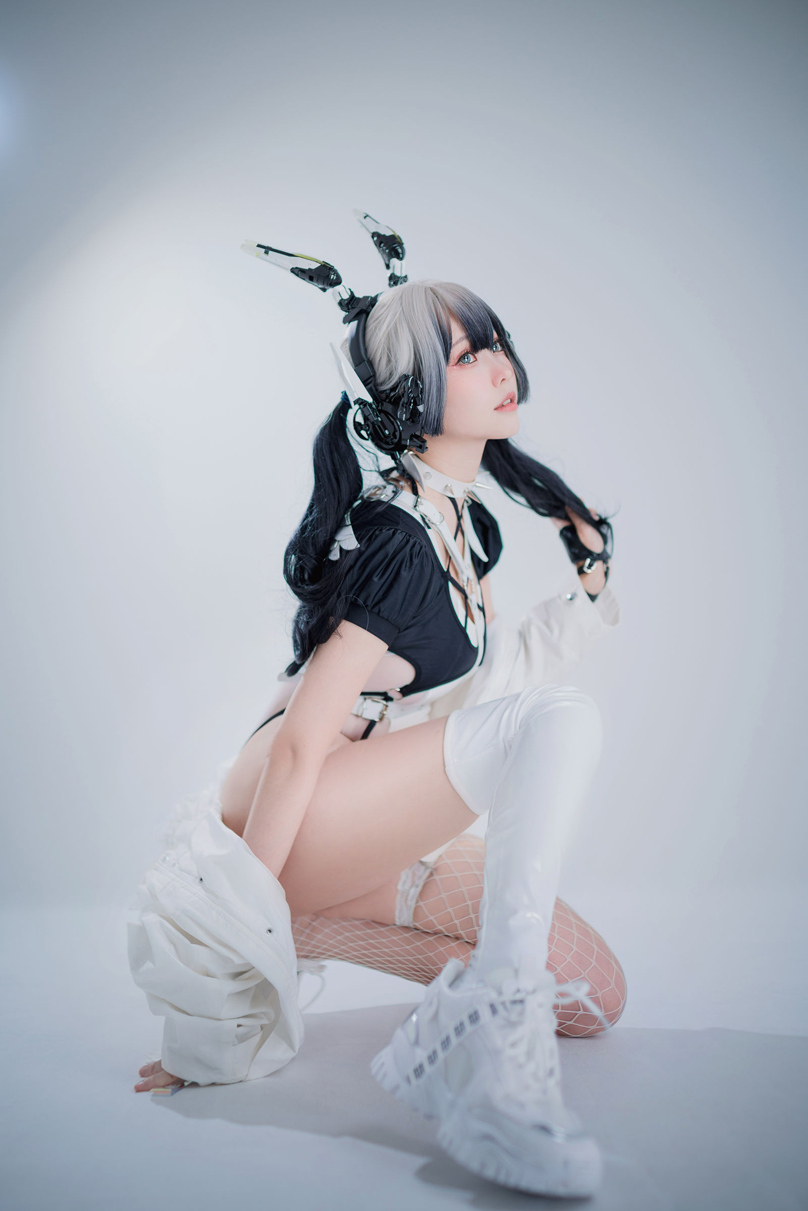 Ely_eee(ElyEE子) - Cyber Girl BLANCHE 賽博少女/(41P)