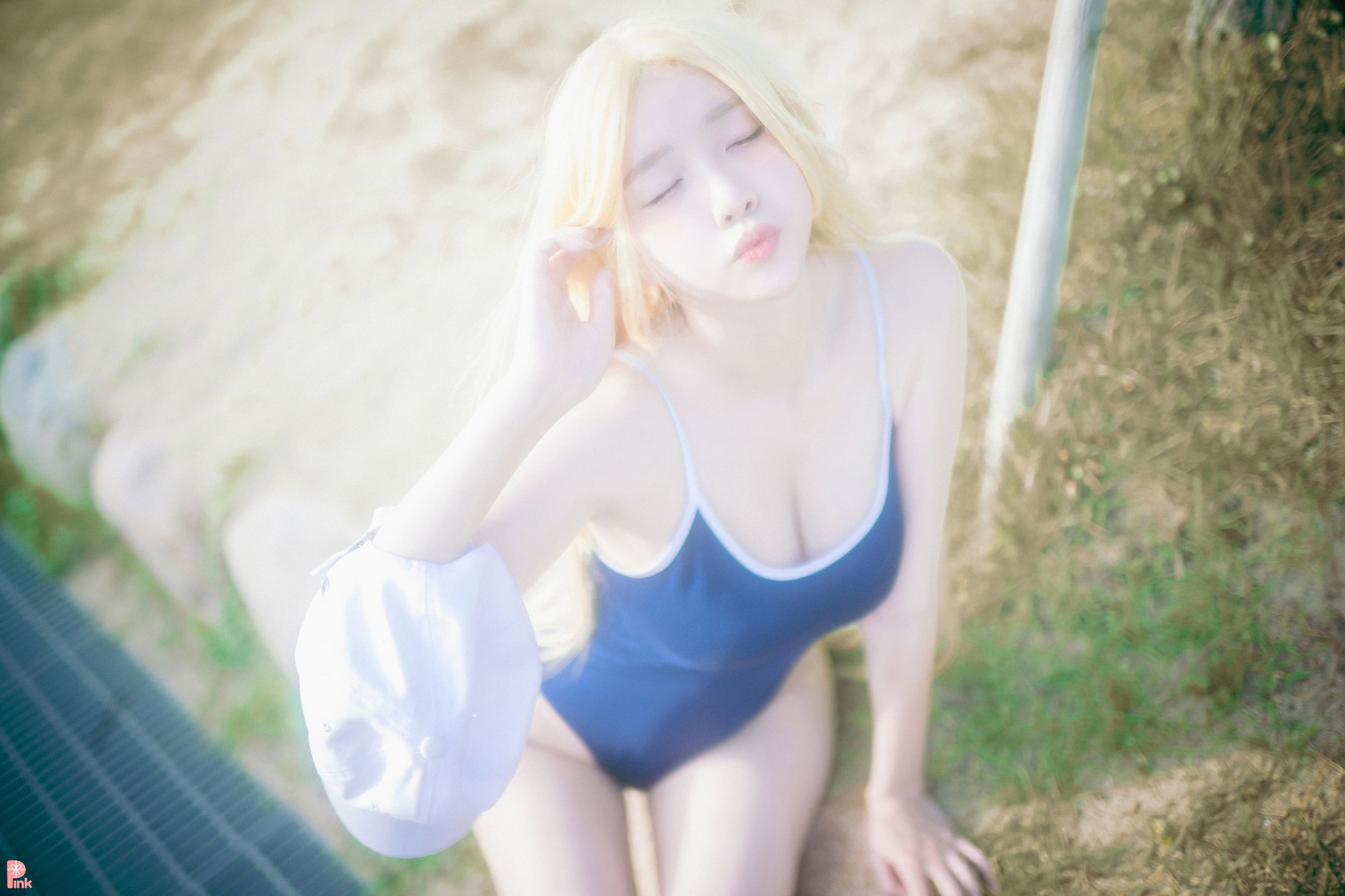 [PINK RIBBON] Ahrin - Meet me in the summer/(89P)