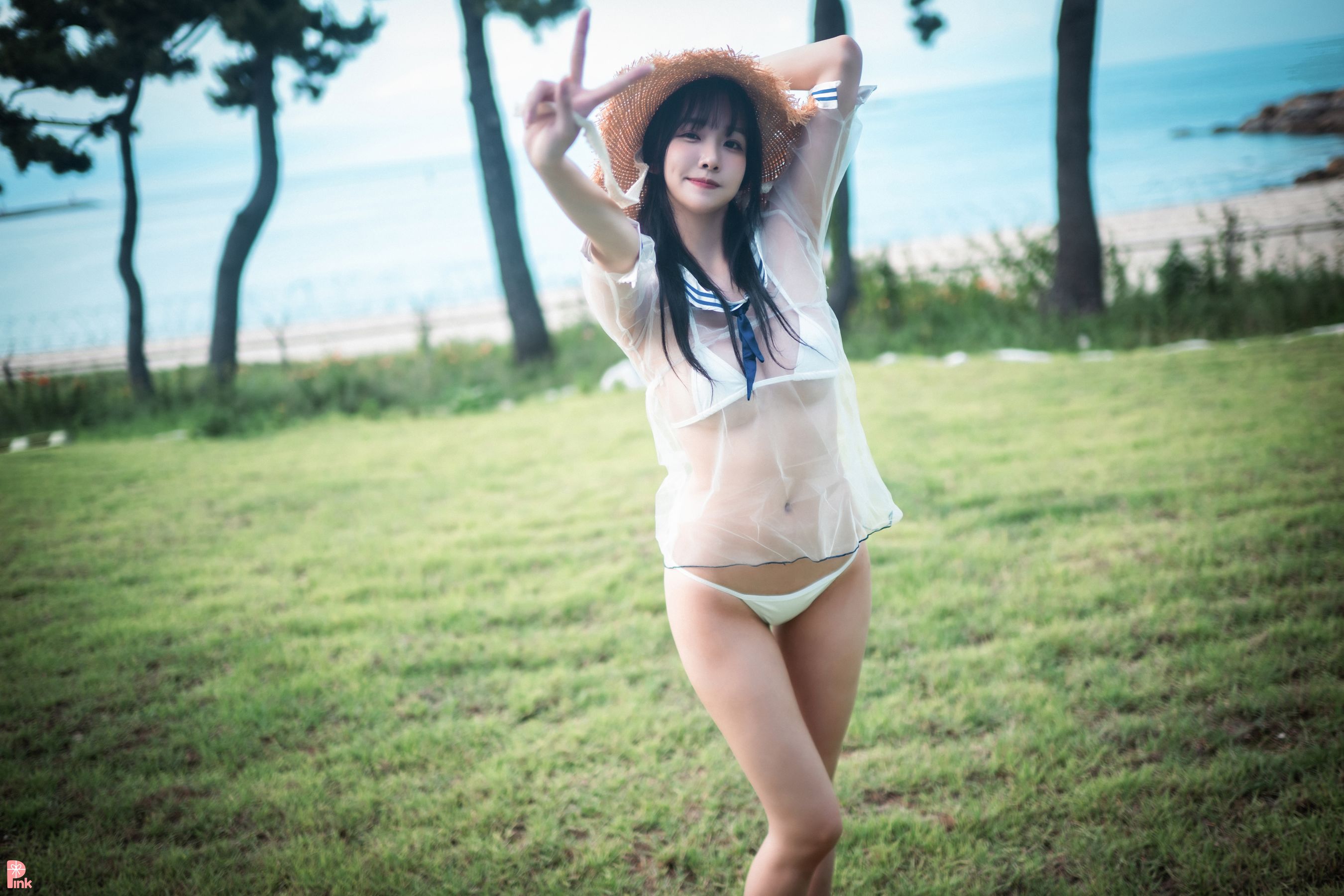 [PINK RIBBON] Ahrin - Bikini Day/(142P)