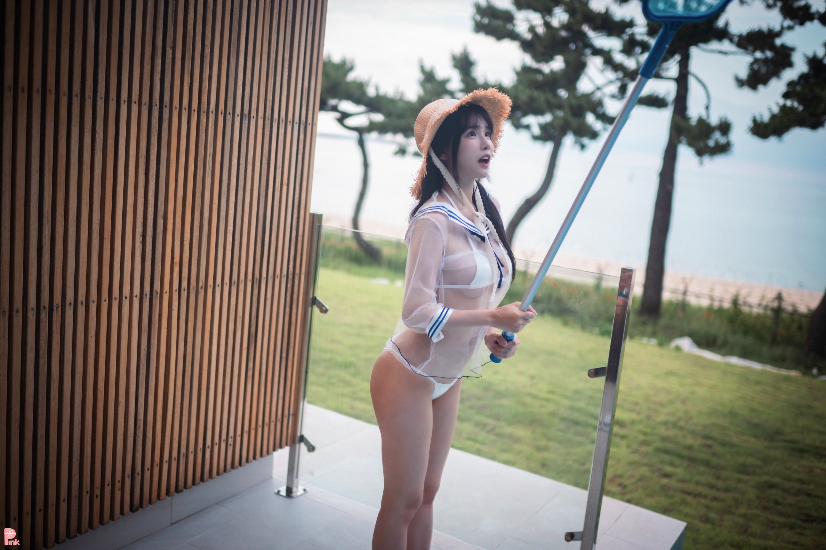 [PINK RIBBON] Ahrin - Bikini Day/(142P)