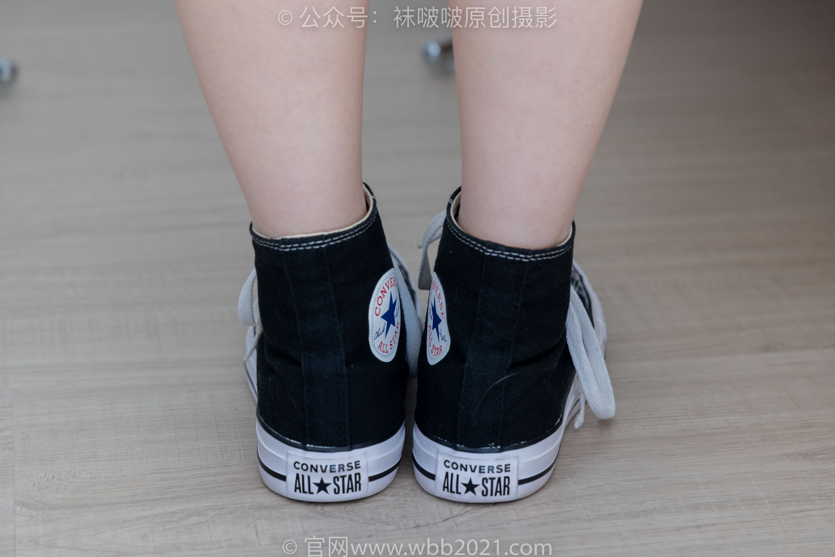 BoBoSocks袜啵啵 No.331 甜甜圈 -板鞋、白棉袜、裸足/(144P)