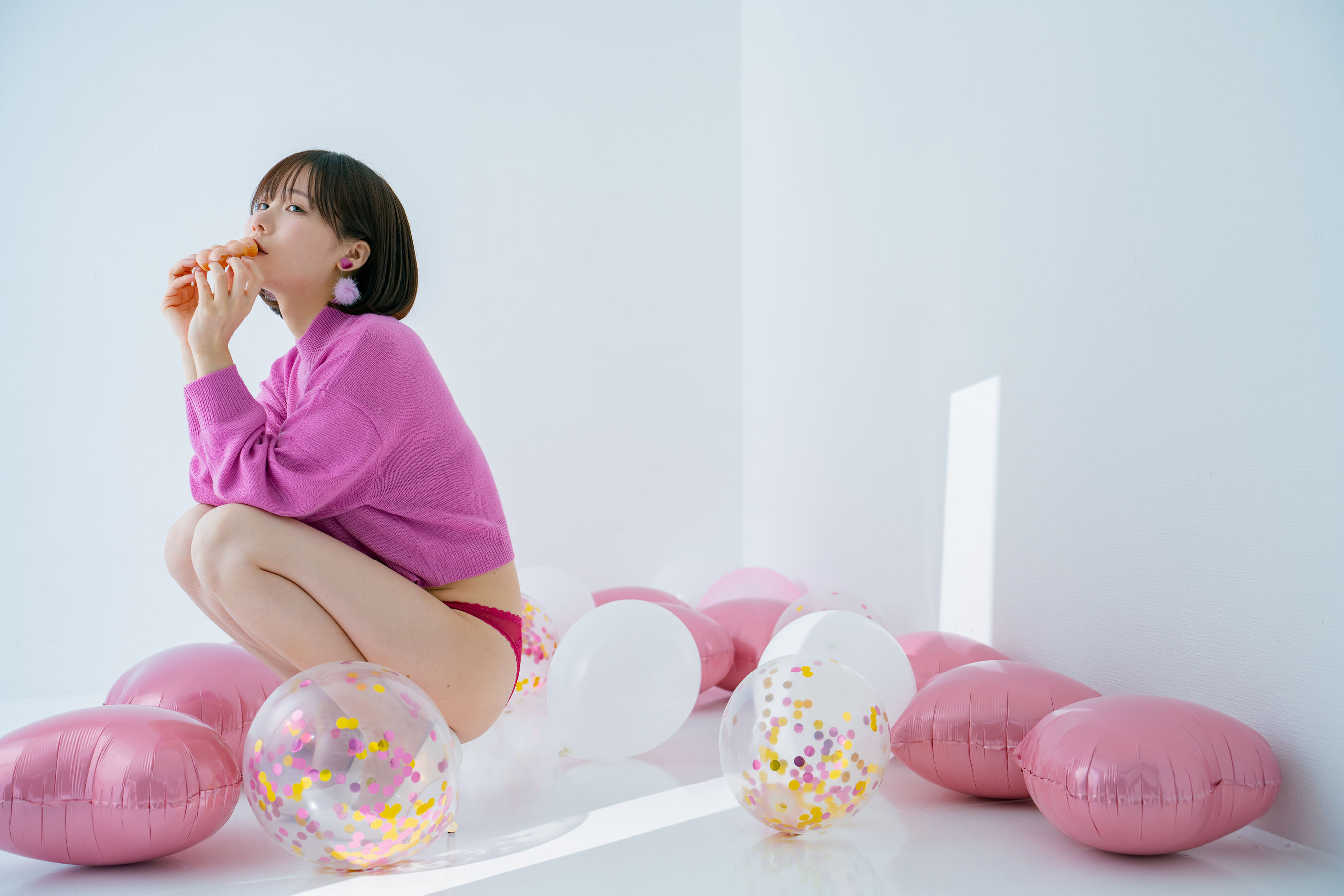 日本甜美COSER けんけん [fantia] 2024.02 写真 バレンタイン 撮影PINK/(43P)