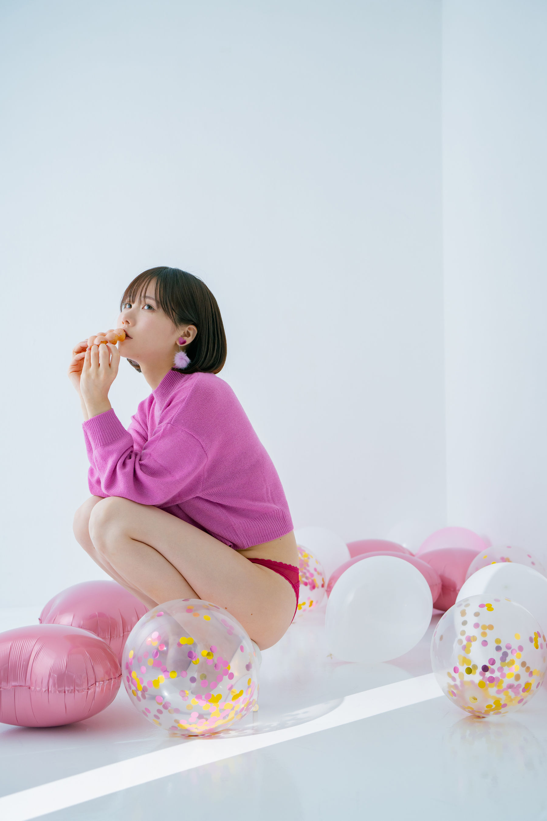 日本甜美COSER けんけん [fantia] 2024.02 写真 バレンタイン 撮影PINK/(43P)