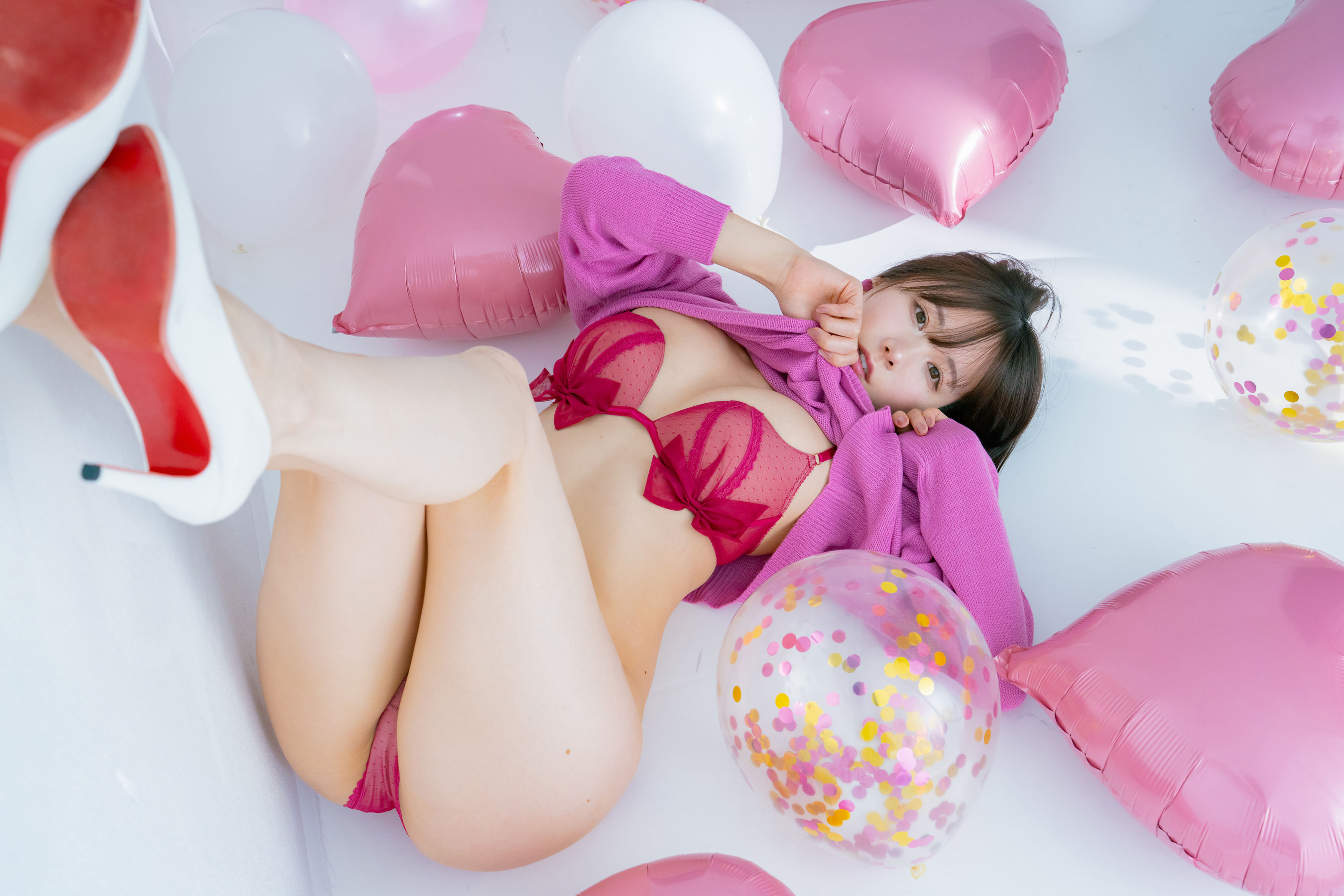 日本甜美COSER けんけん [fantia] 2024.02 写真 バレンタイン 撮影PINK/(43P)