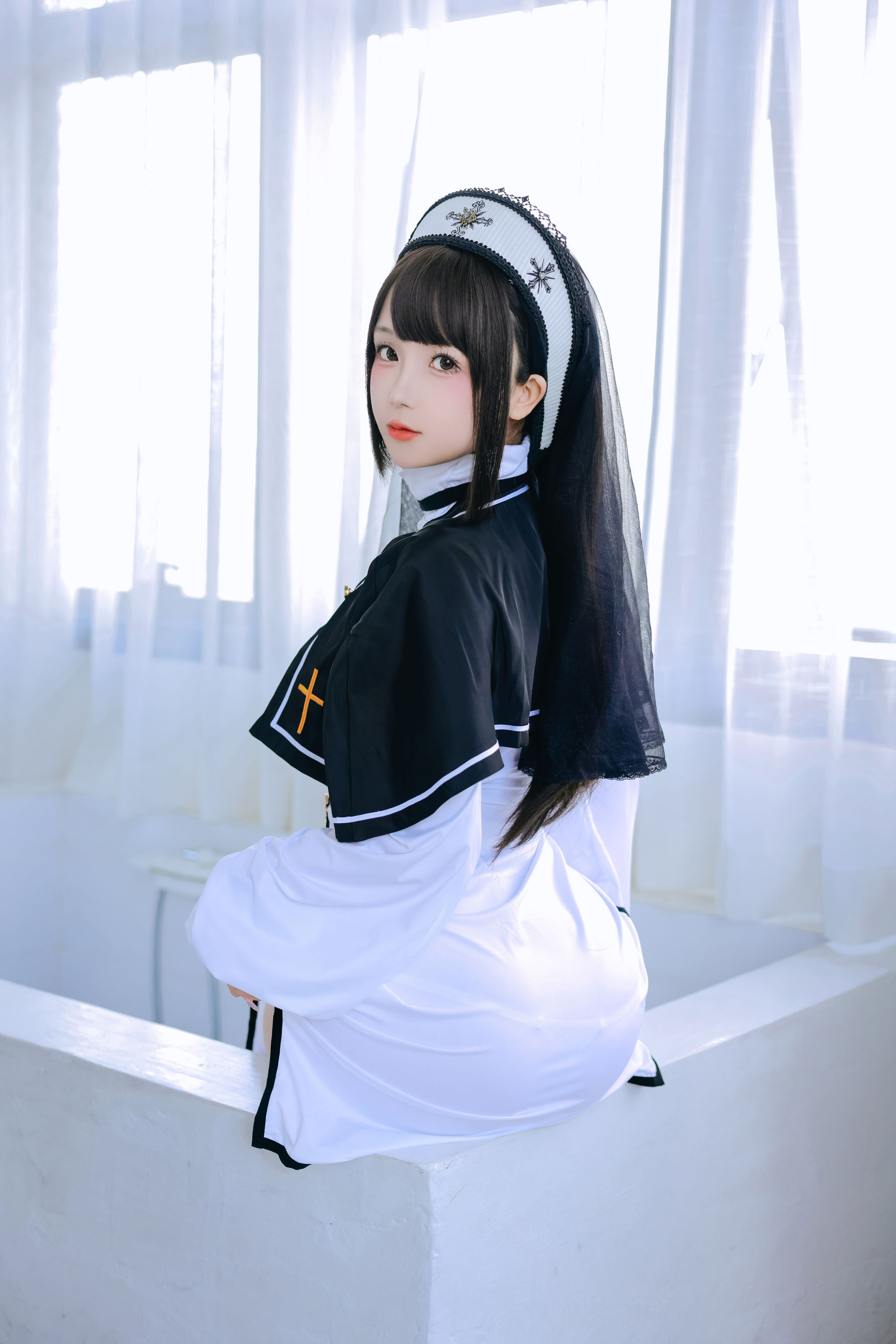 Cosplay 日奈娇 - 圣洁修女/(110P)