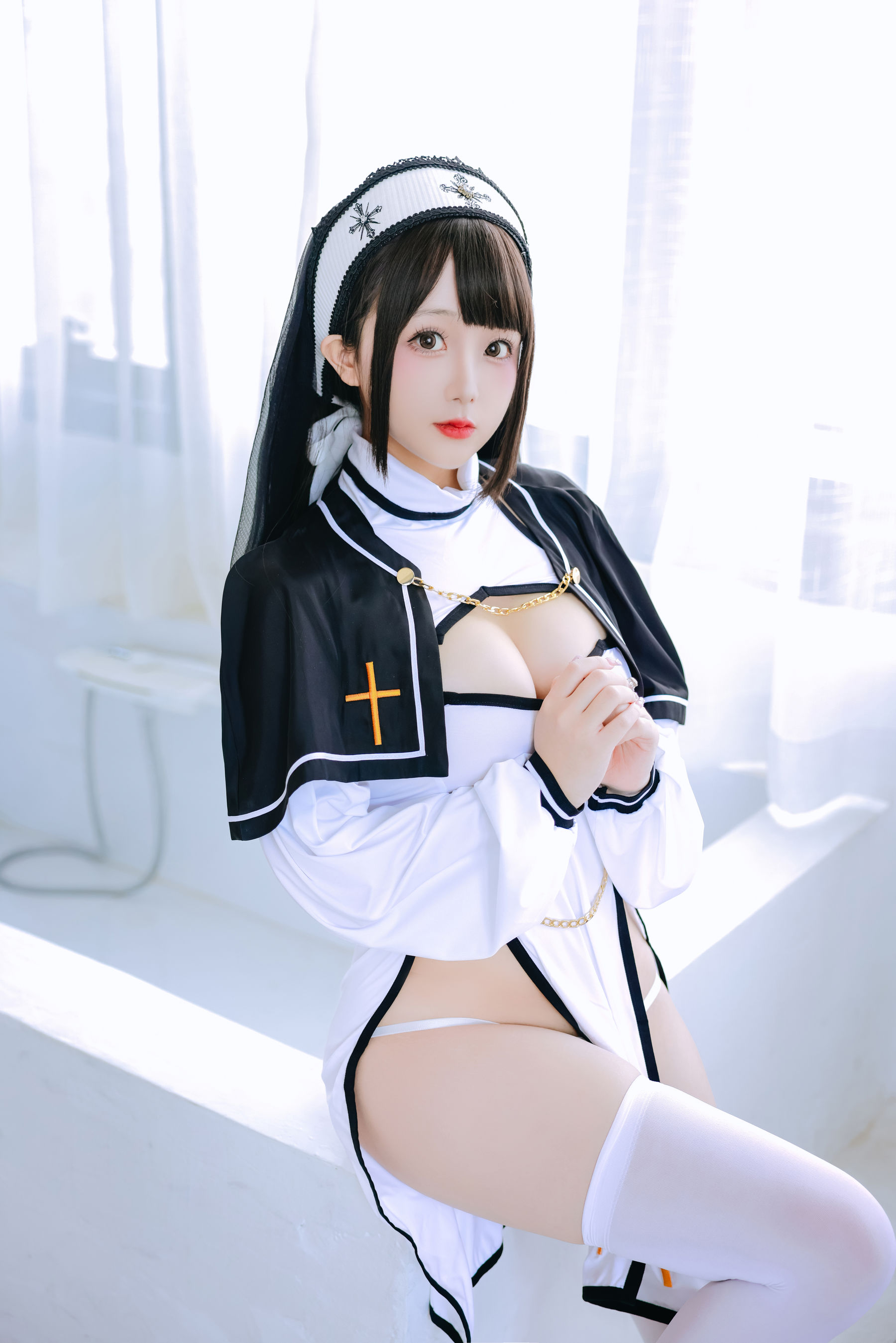 Cosplay 日奈娇 - 圣洁修女/(110P)