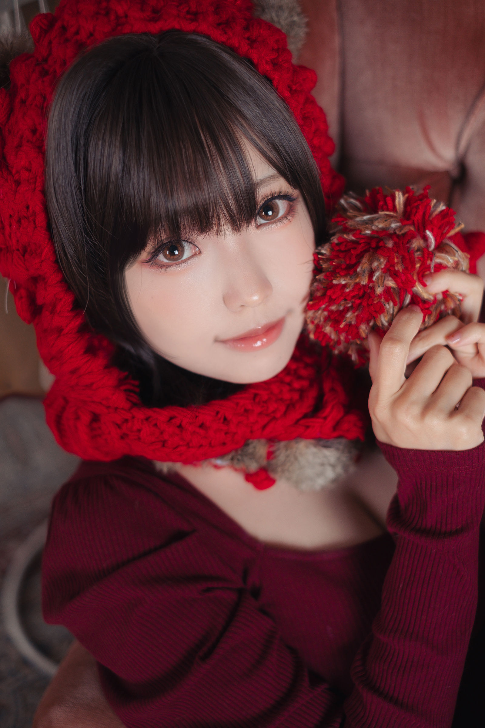 Ely_eee (ElyEE子) - 红色 KNITTING/(52P)