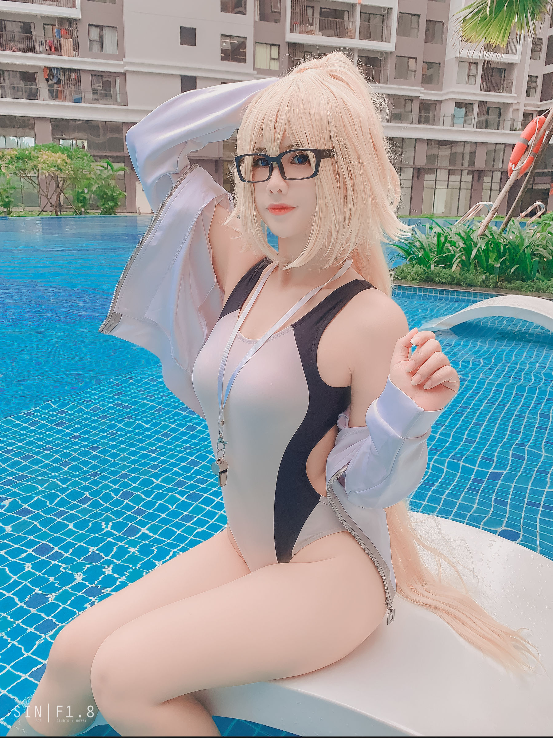 Pyon - Jeanne d’Arc Swiming/(37P)