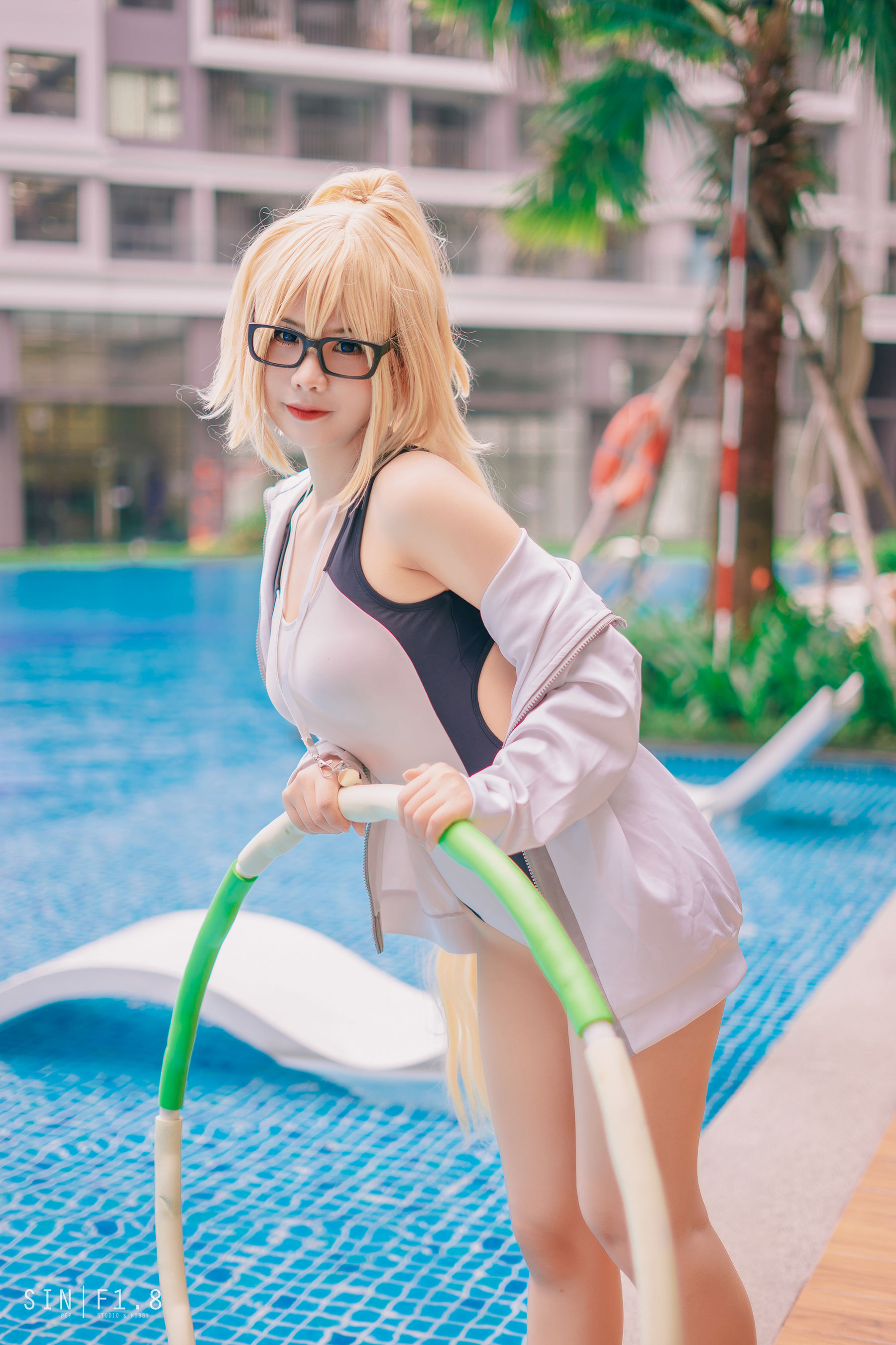 Pyon - Jeanne d’Arc Swiming/(37P)