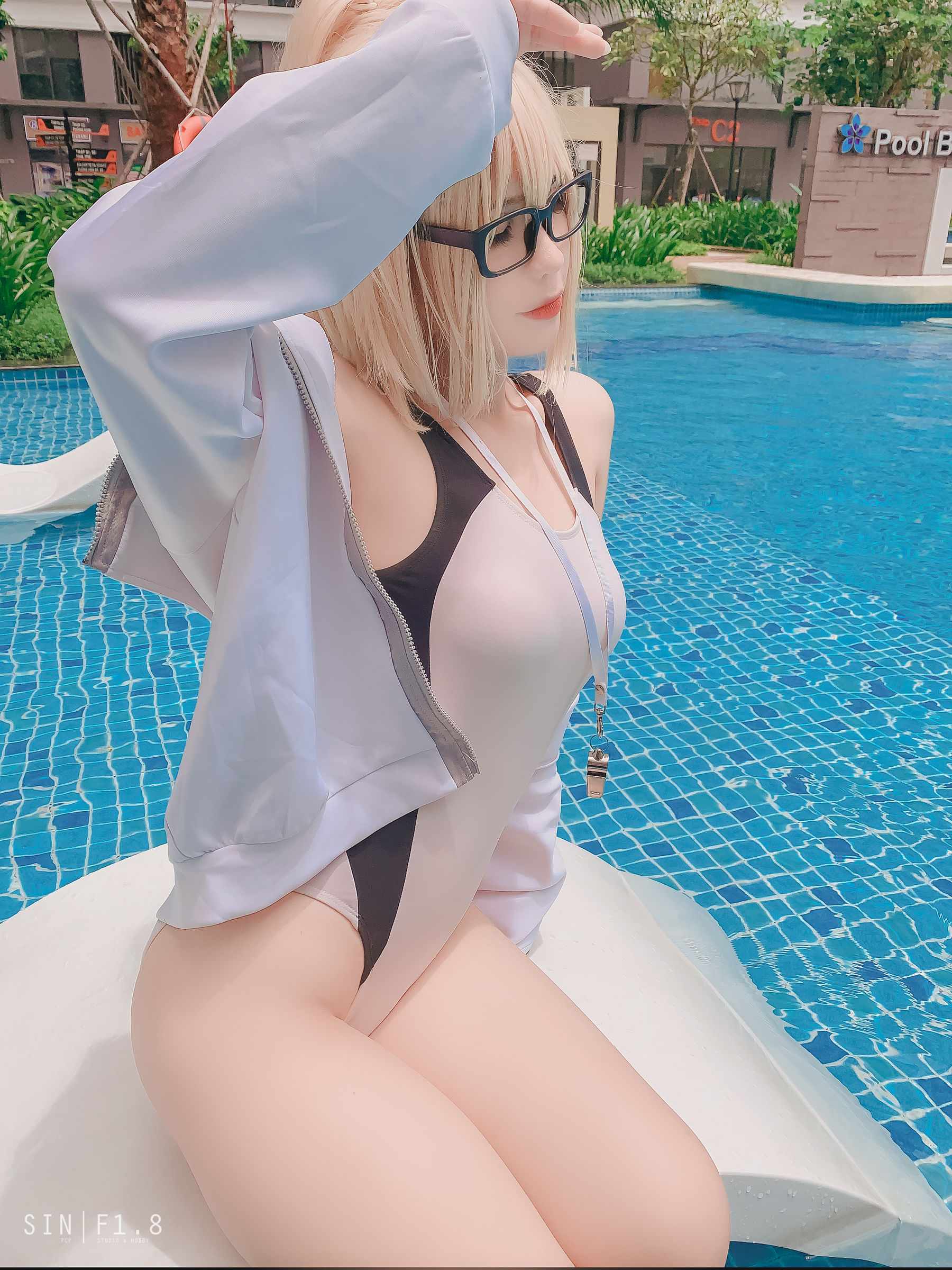 Pyon - Jeanne d’Arc Swiming/(37P)