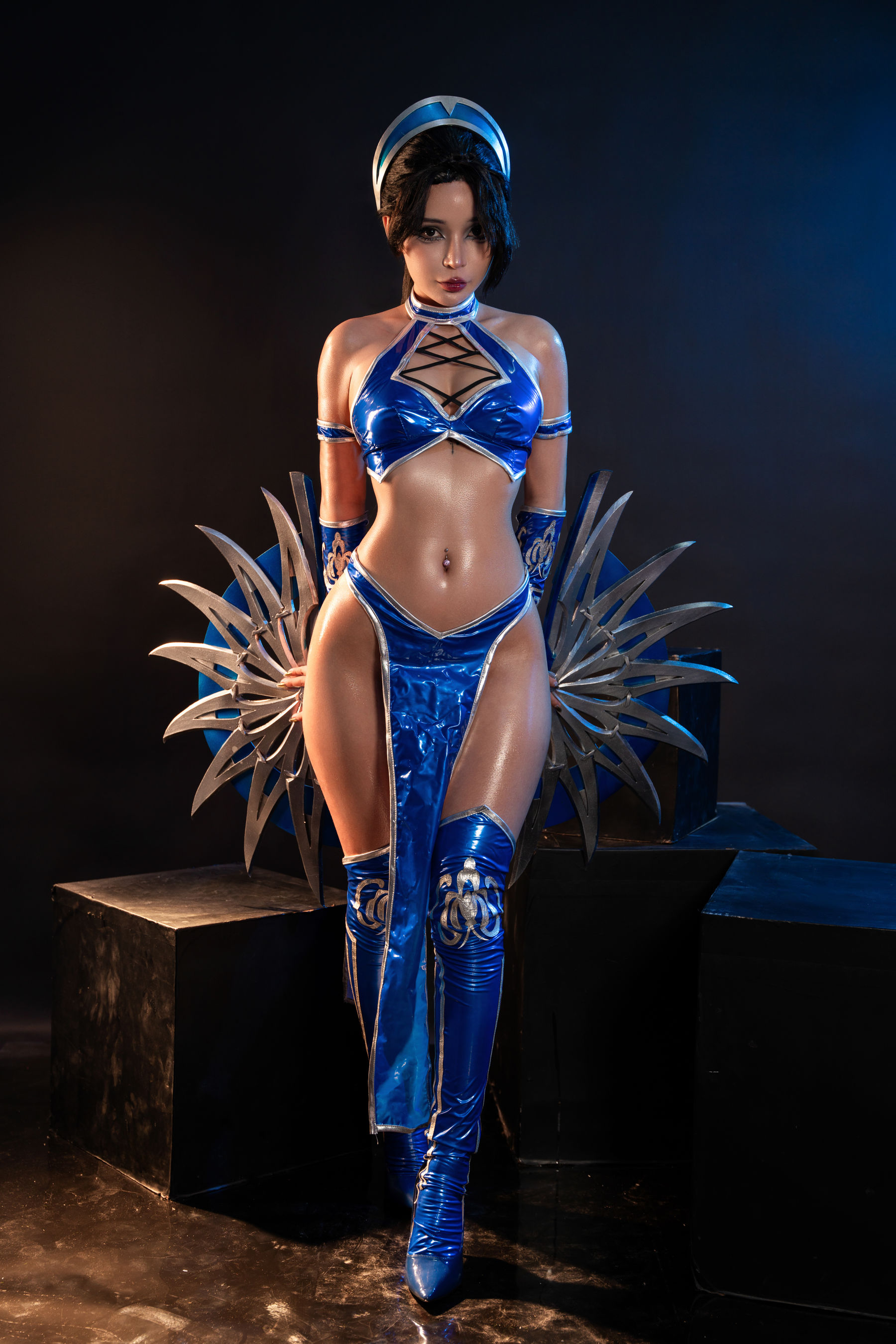 Umeko J - cosplay Kitana Mortal Kombat/(72P)