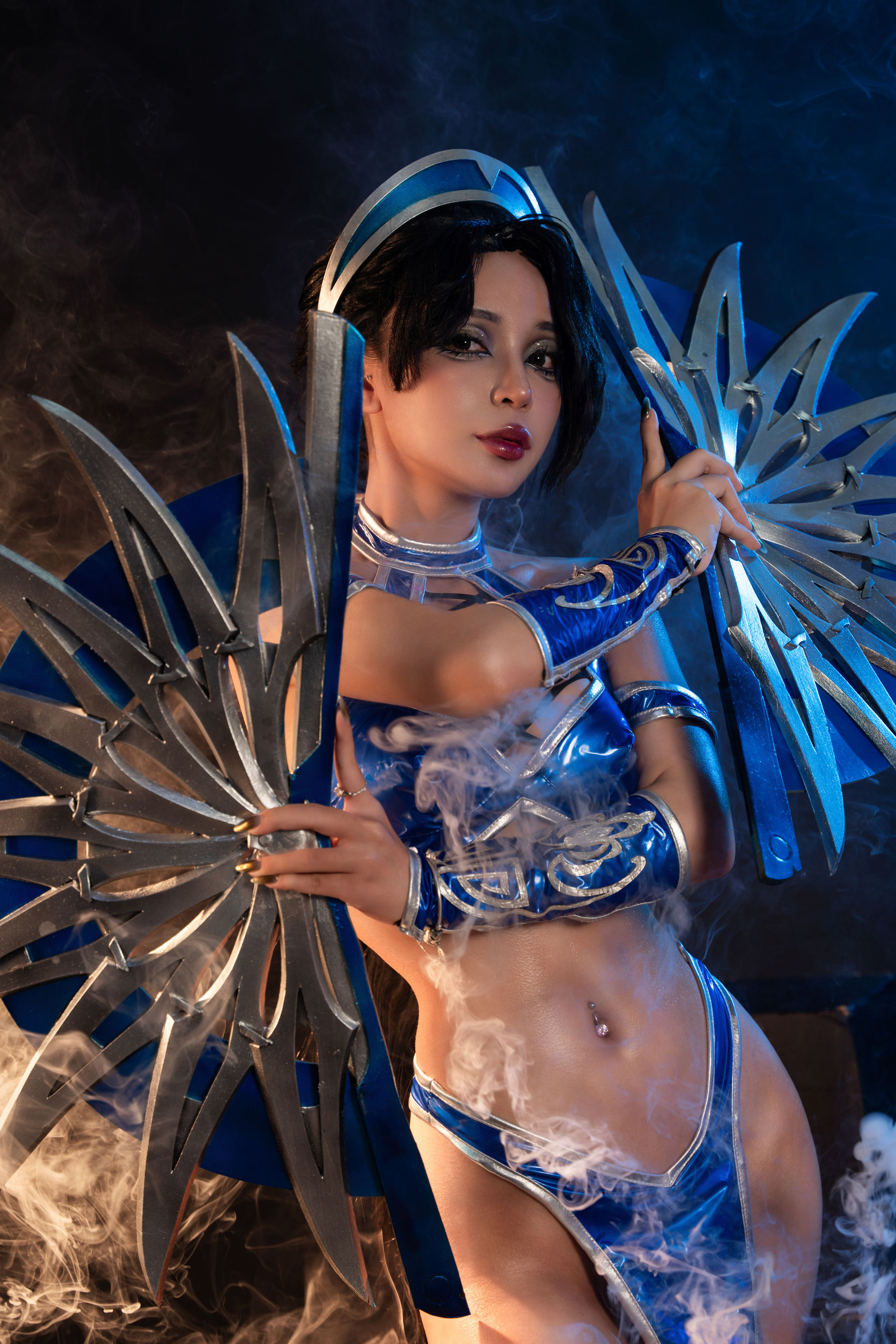 Umeko J - cosplay Kitana Mortal Kombat/(72P)