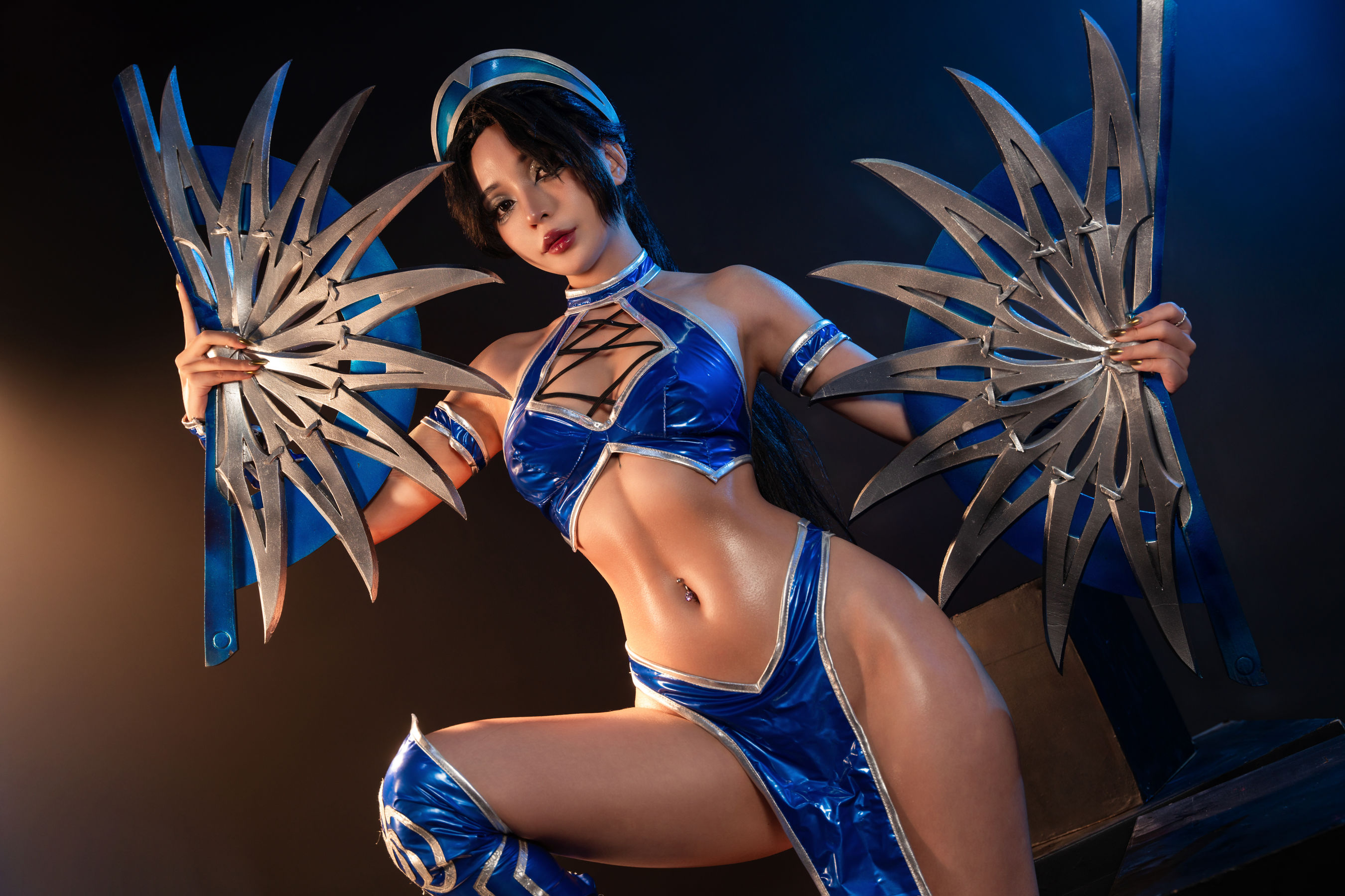 Umeko J - cosplay Kitana Mortal Kombat/(72P)