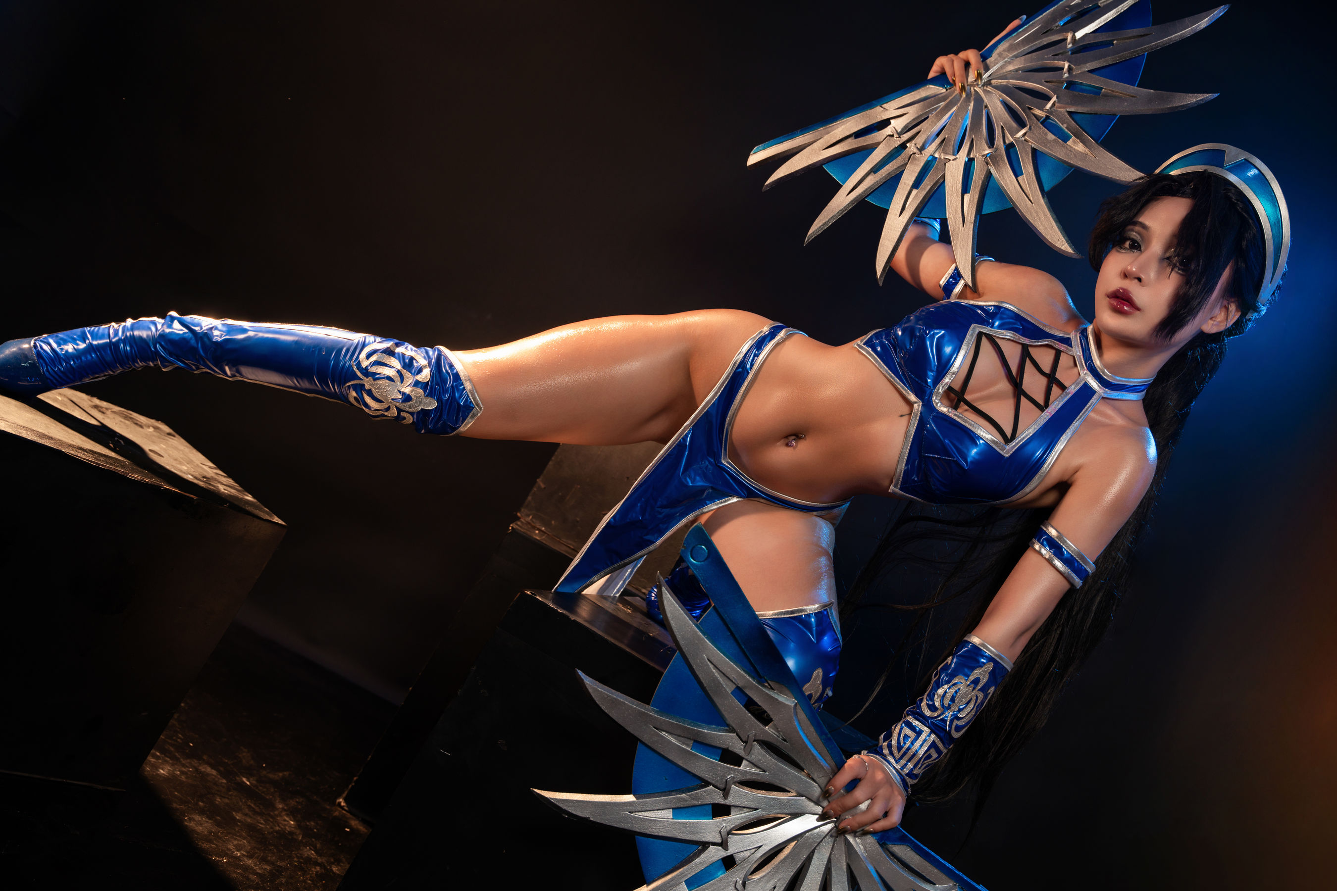 Umeko J - cosplay Kitana Mortal Kombat/(72P)