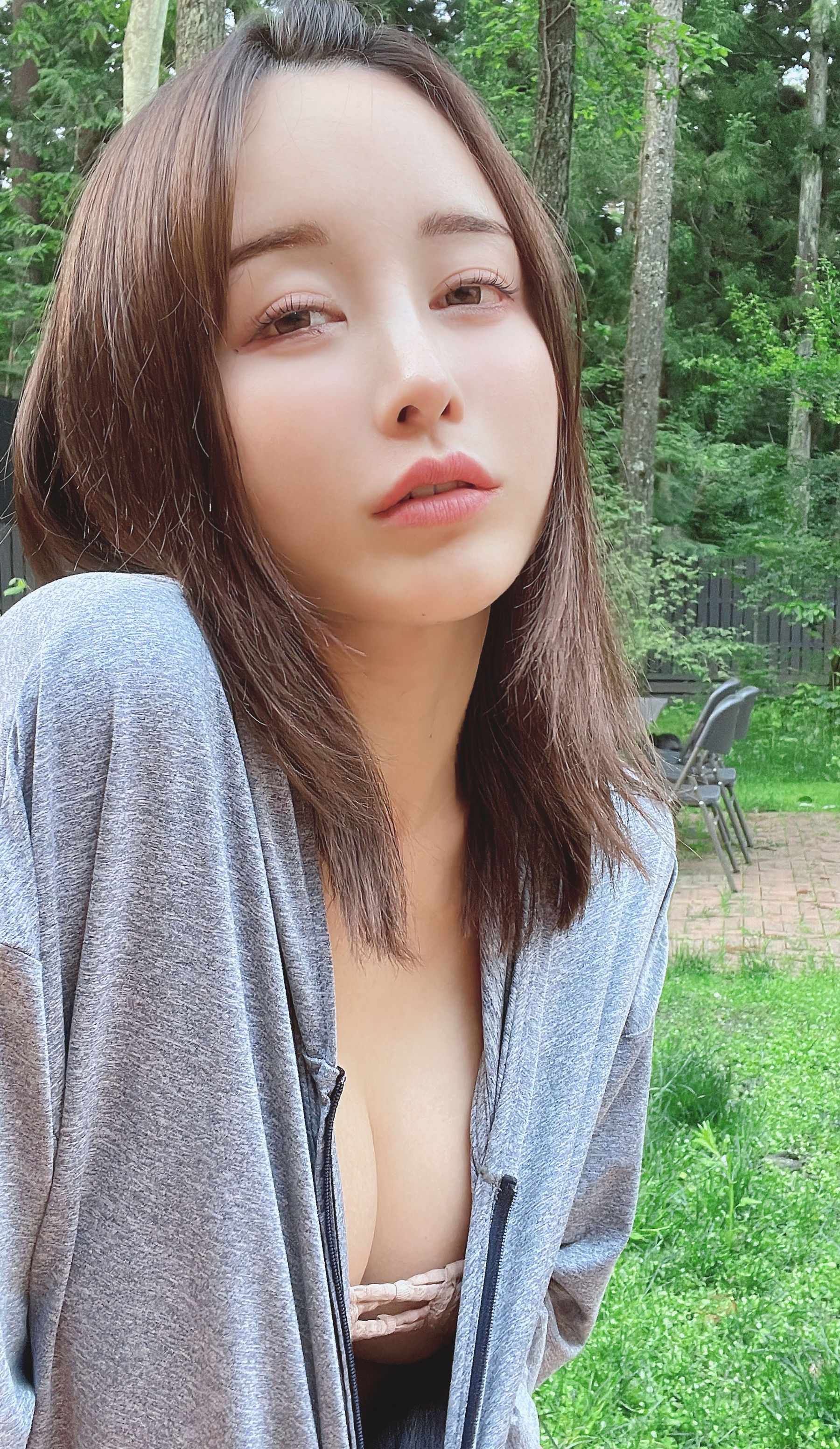 いくみ – (193iKkyu3) [Fantia] 2023年06月 Luxury Camping with my Dog/(18P)