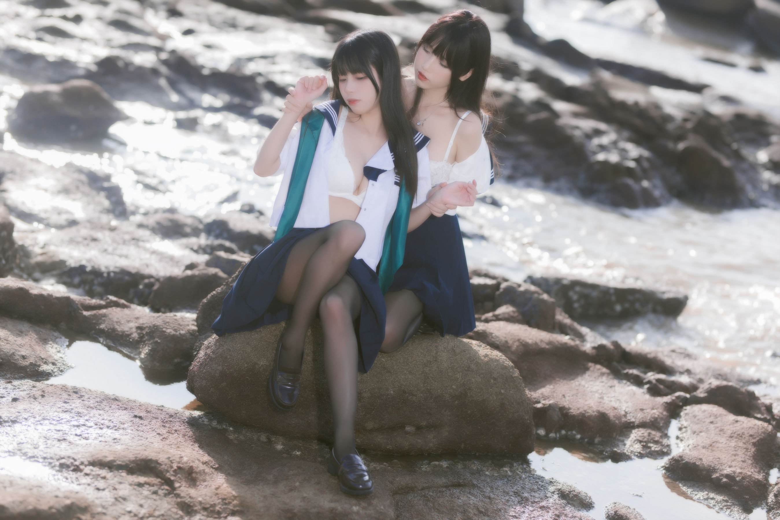 微博人气Coser 不呆猫&三無人型 - 水手服百合黑丝/(51P)