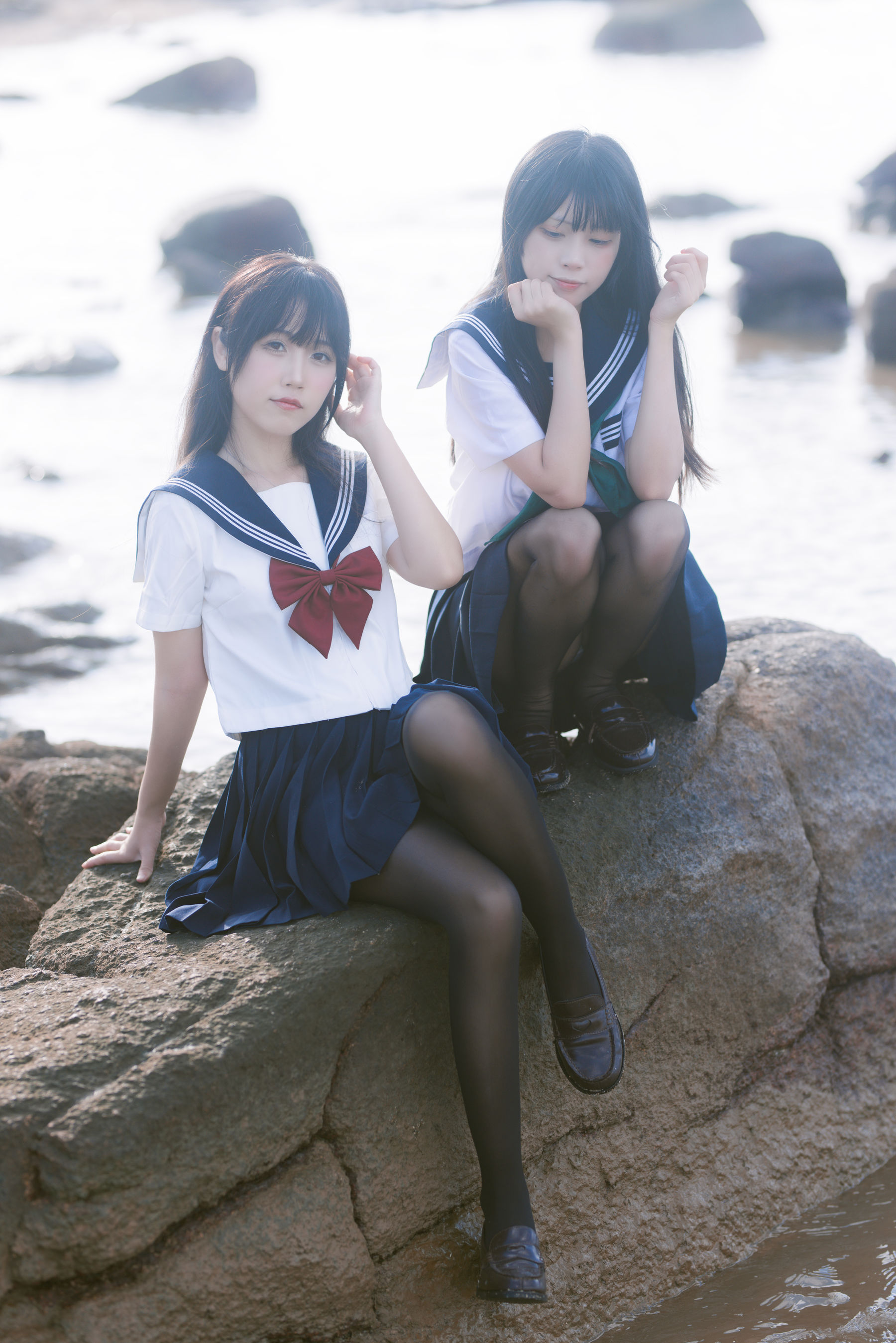 微博人气Coser 不呆猫&三無人型 - 水手服百合黑丝/(51P)