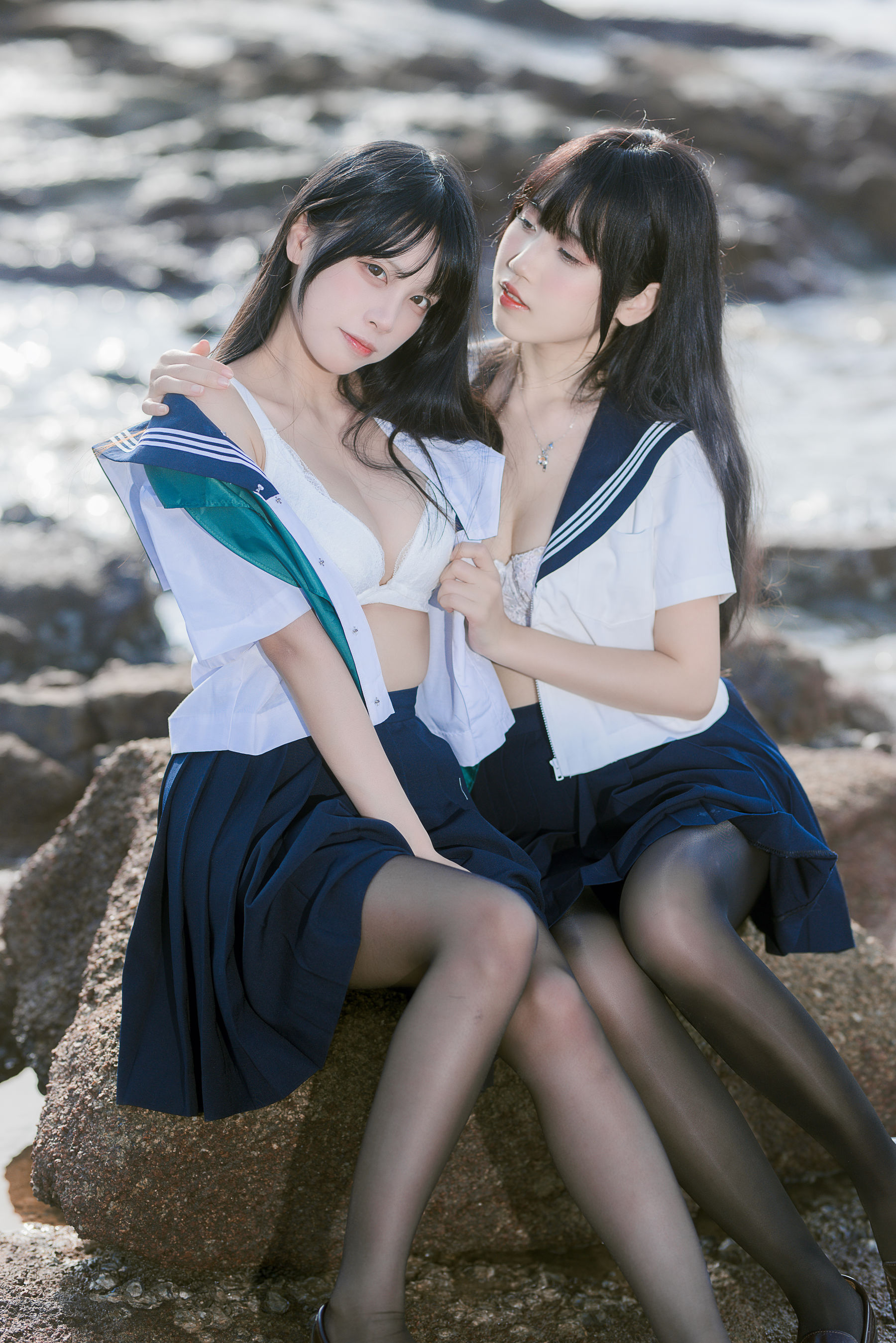 微博人气Coser 不呆猫&三無人型 - 水手服百合黑丝/(51P)