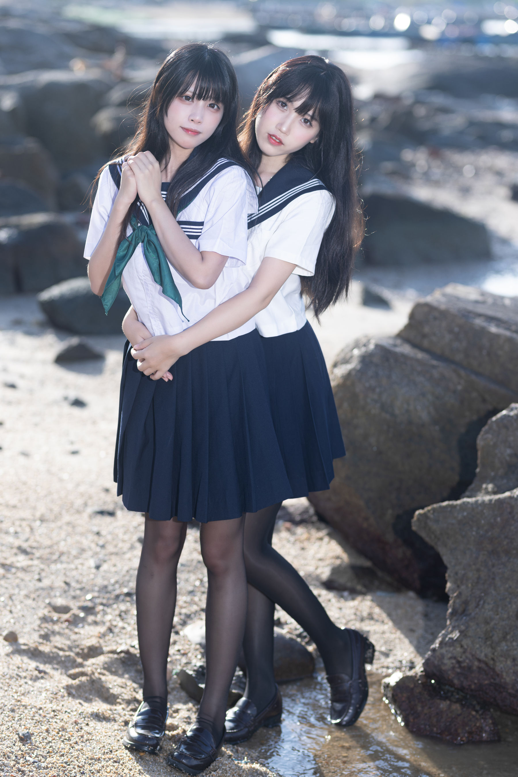 微博人气Coser 不呆猫&三無人型 - 水手服百合黑丝/(51P)