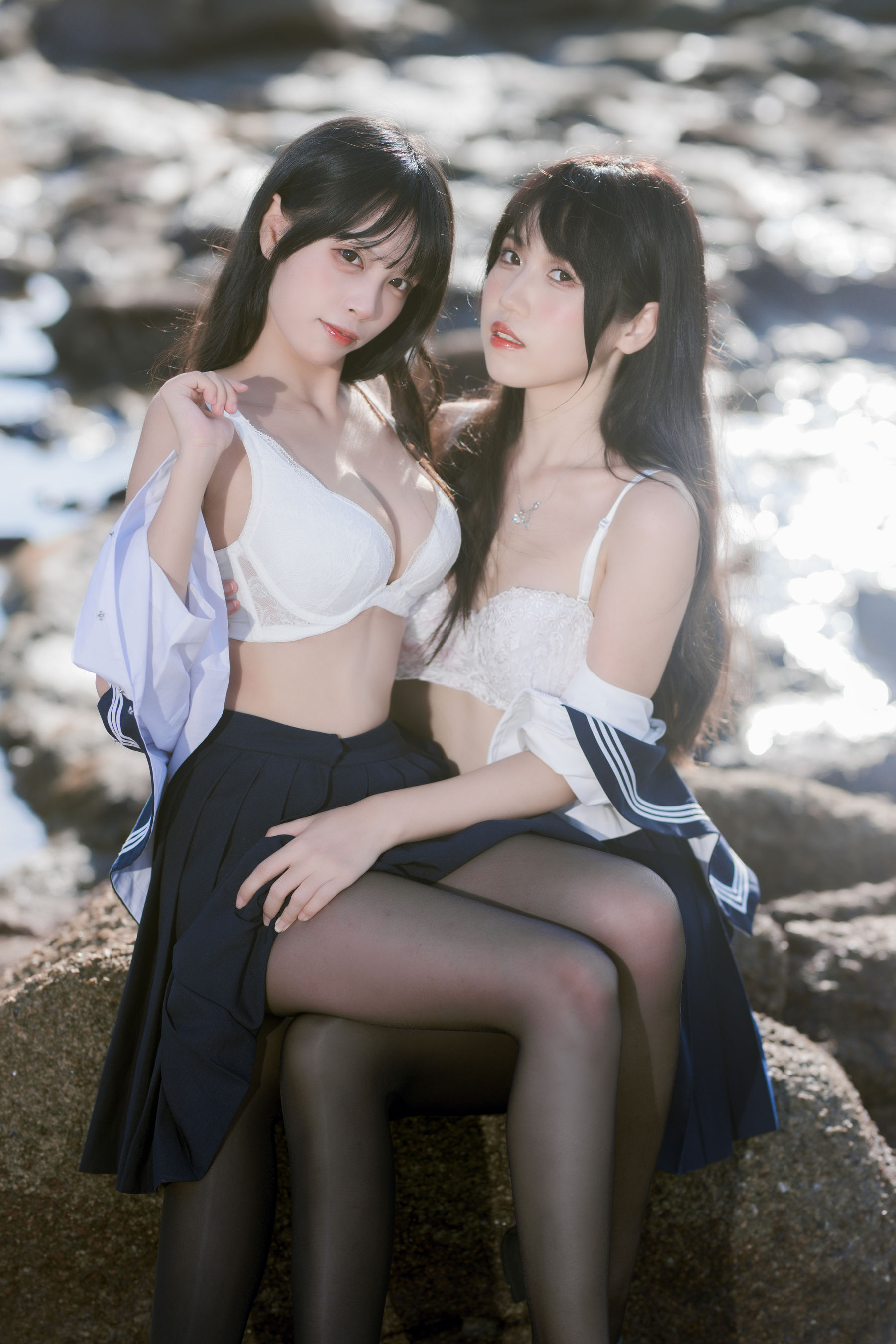 微博人气Coser 不呆猫&三無人型 - 水手服百合黑丝/(51P)