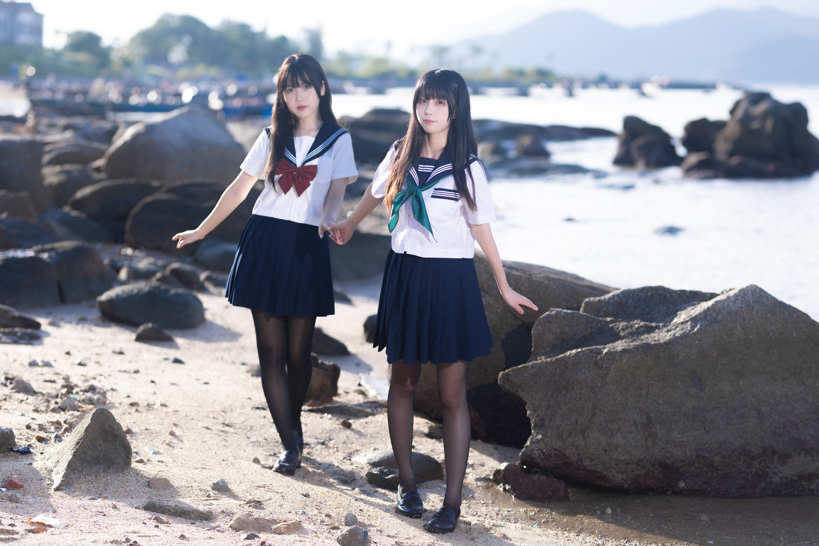 微博人气Coser 不呆猫&三無人型 - 水手服百合黑丝/(51P)