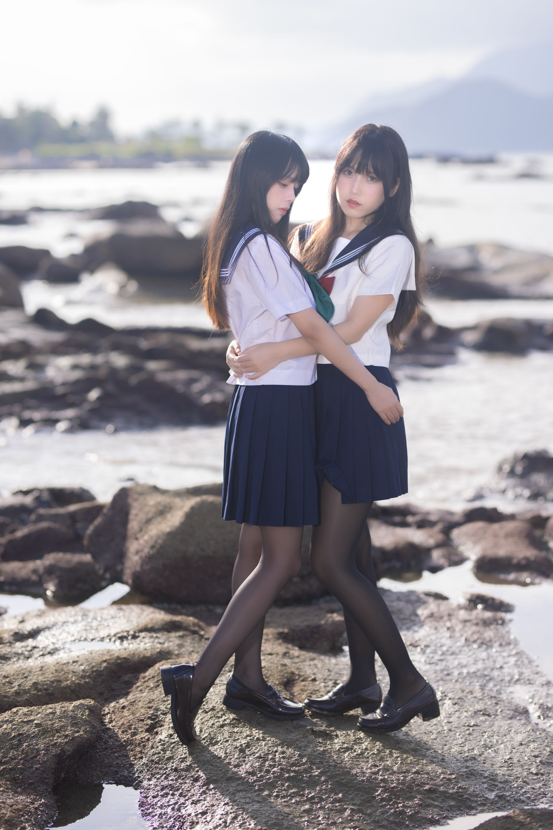 微博人气Coser 不呆猫&三無人型 - 水手服百合黑丝/(51P)