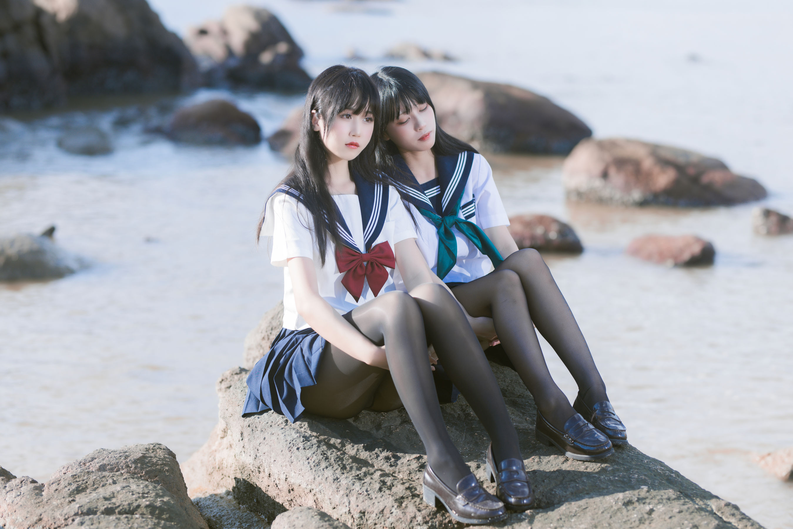 微博人气Coser 不呆猫&三無人型 - 水手服百合黑丝/(51P)