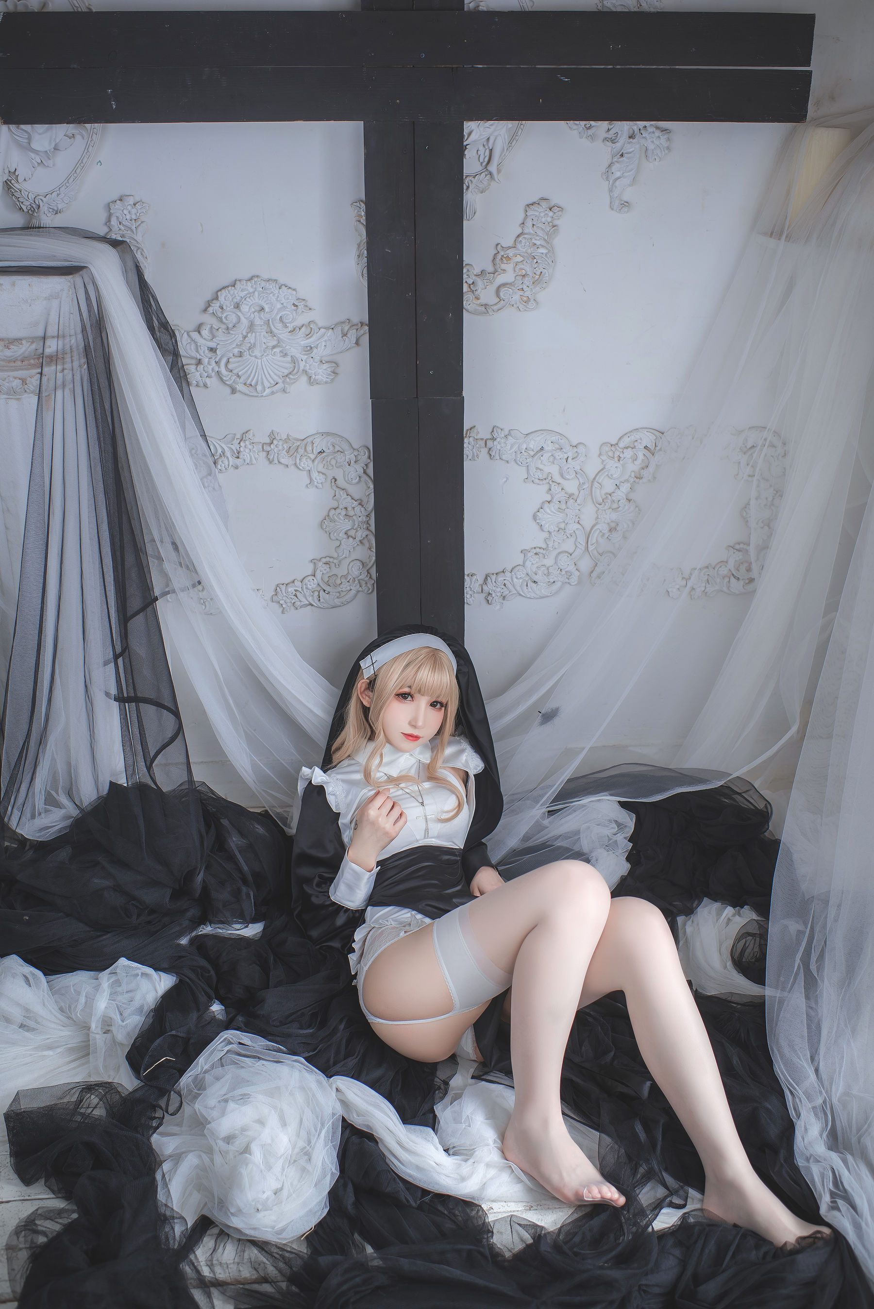 Coser 衣衣 - 修女/(53P)