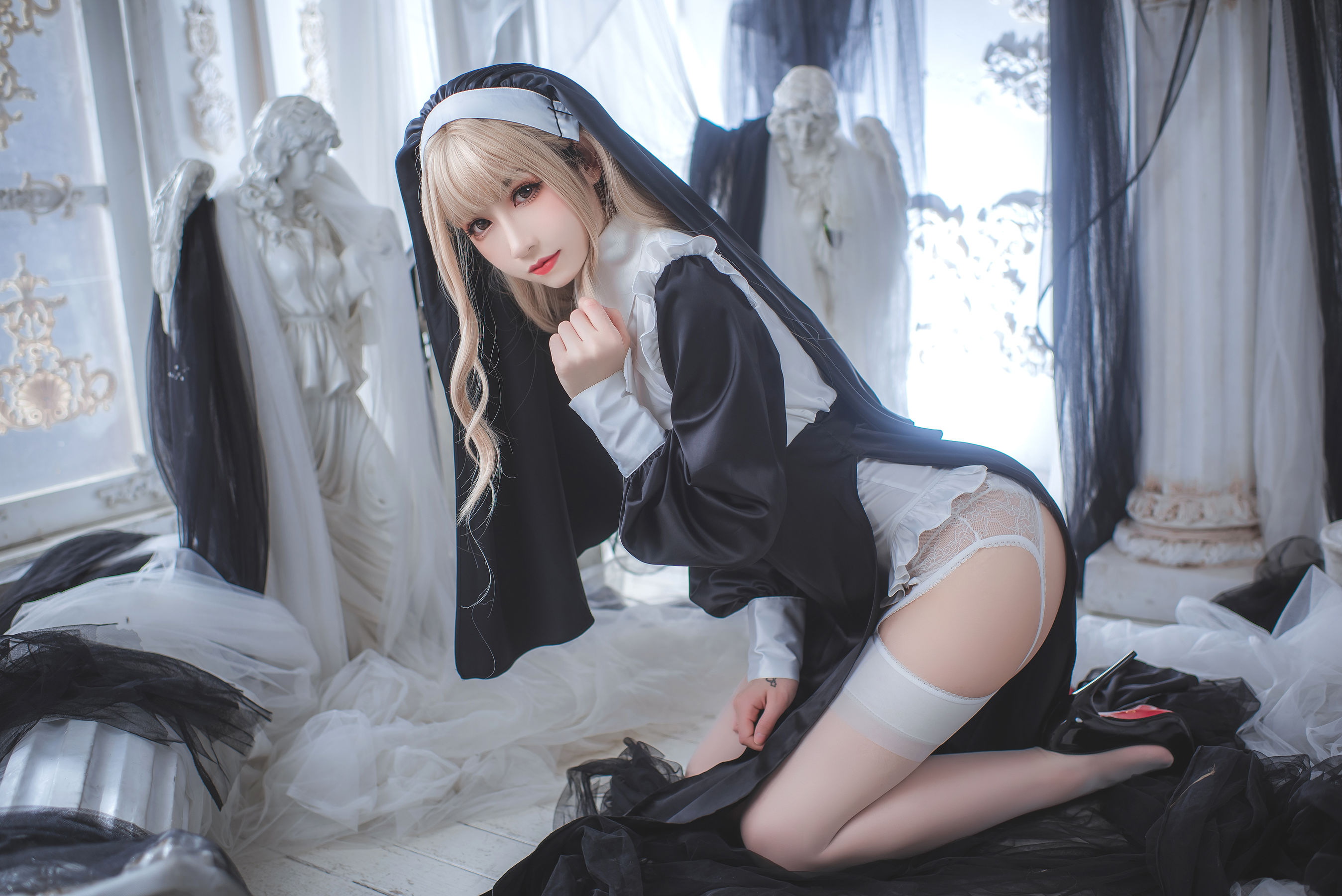 Coser 衣衣 - 修女/(53P)