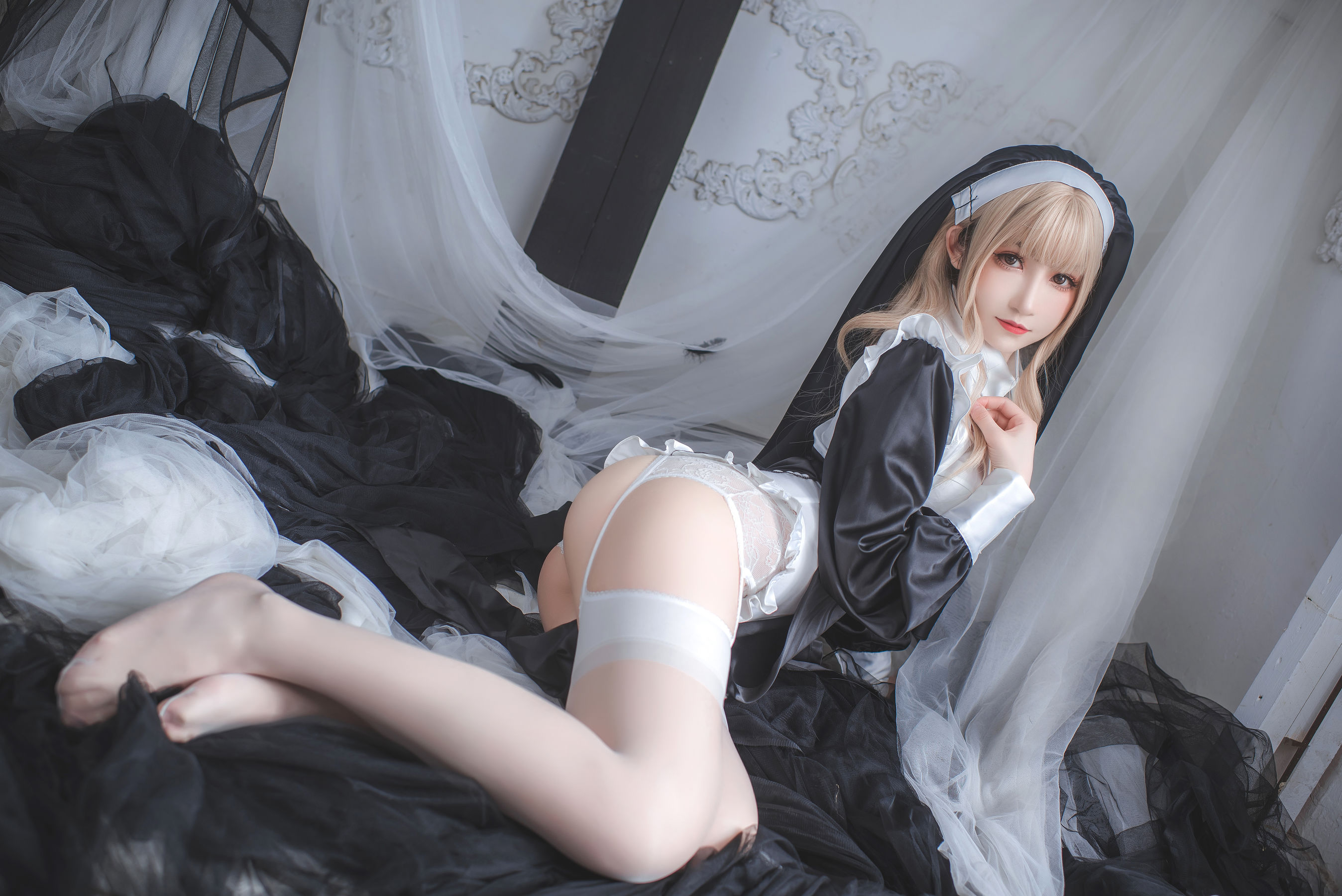 Coser 衣衣 - 修女/(53P)