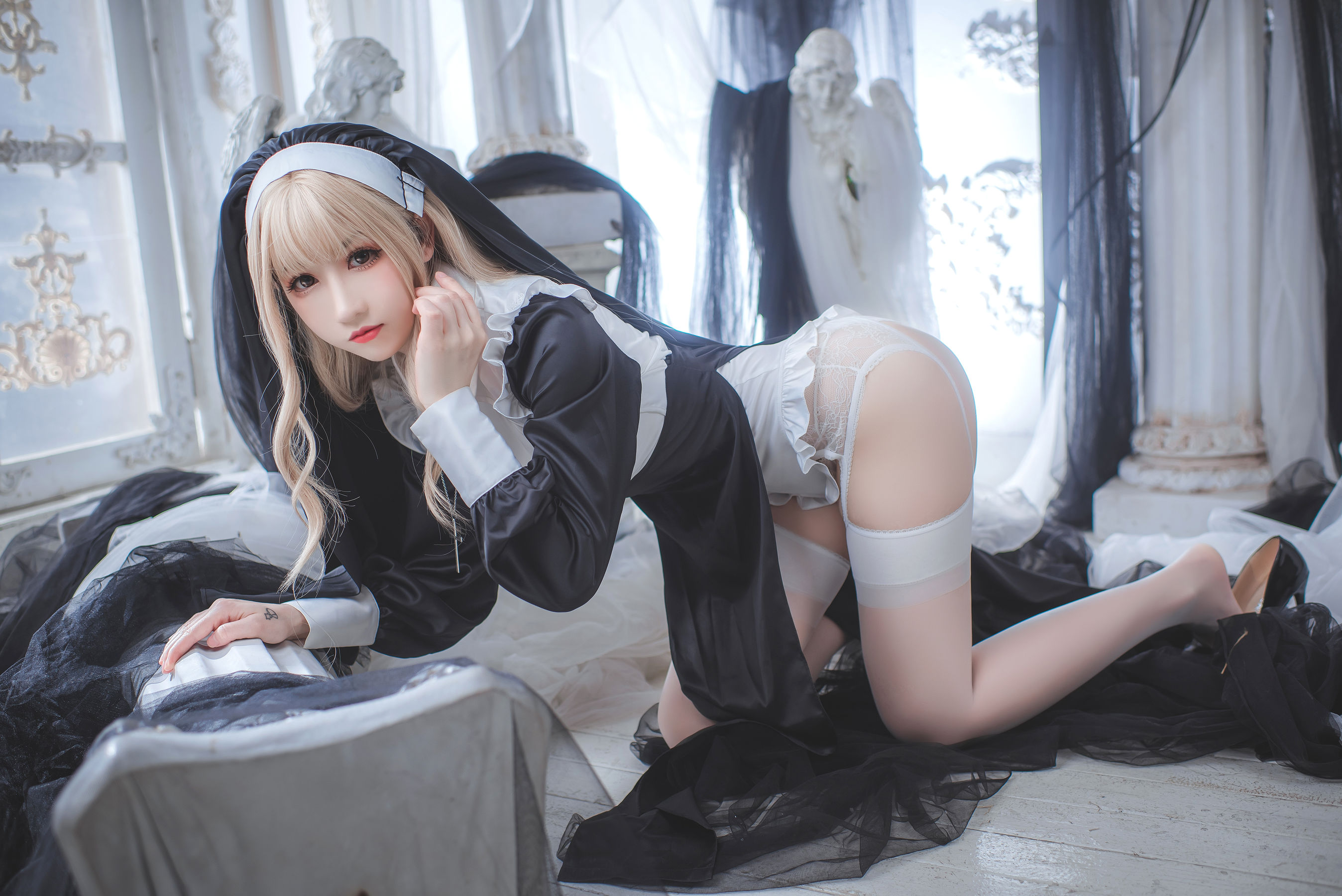 Coser 衣衣 - 修女/(53P)