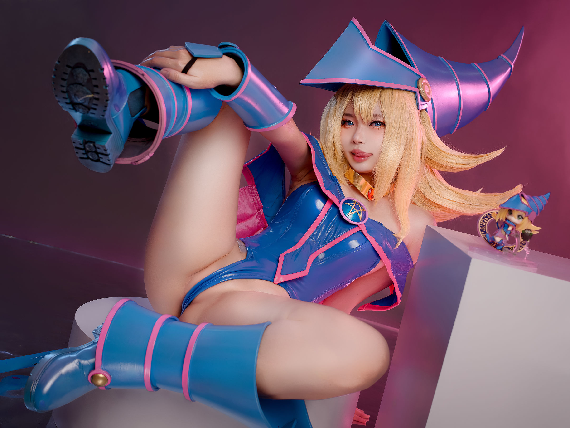 ZinieQ - Dark Magician Girl (Yu Gi Oh)/(35P)