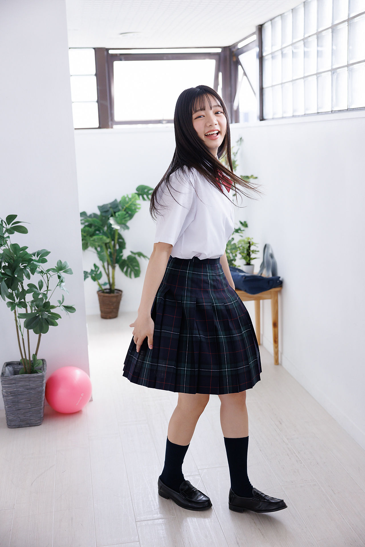 [Minisuka.tv] Hinano Yuki 優木ひなの - Regular Gallery Set 4.01/(43P)