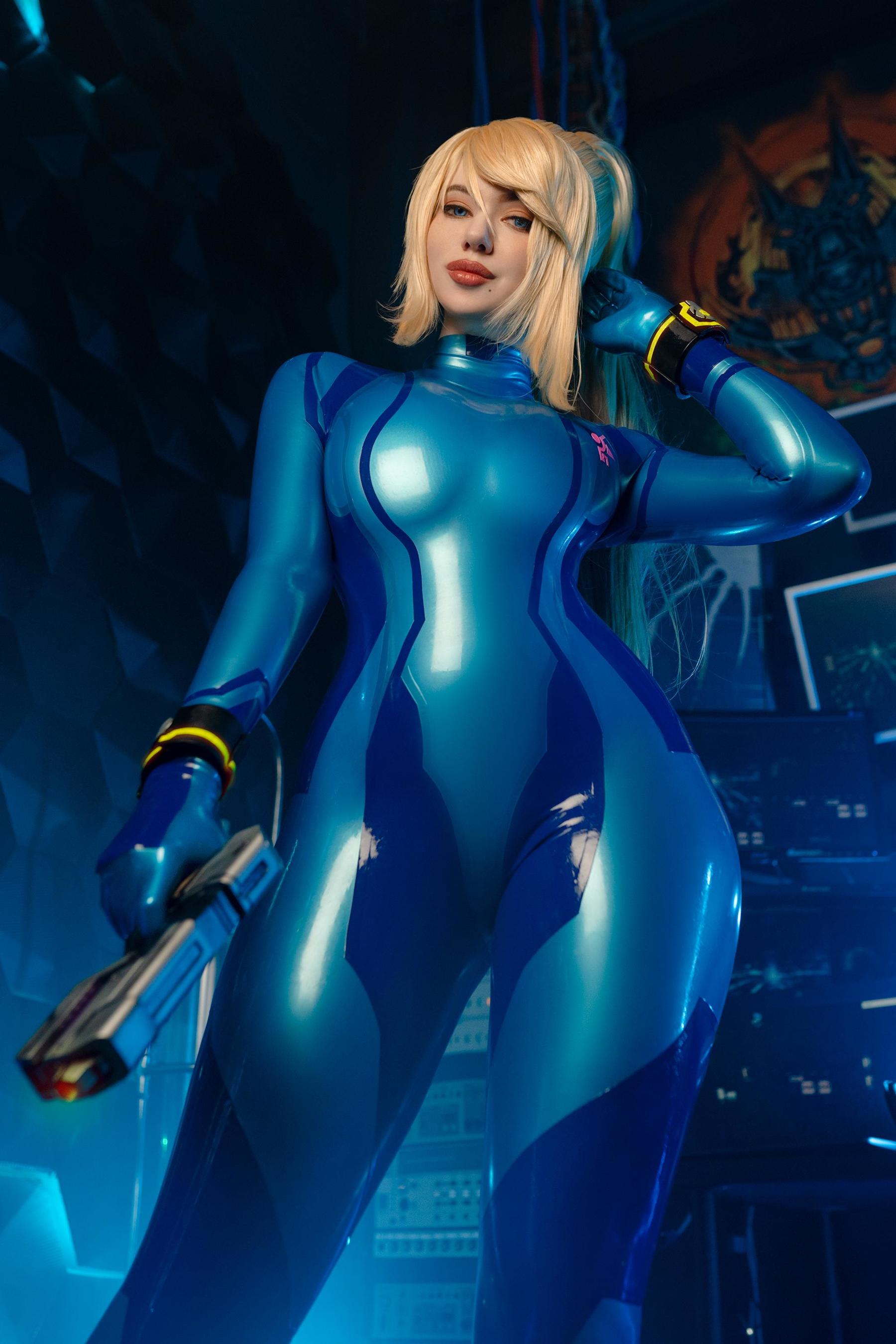 Alina Becker - Samus/(30P)