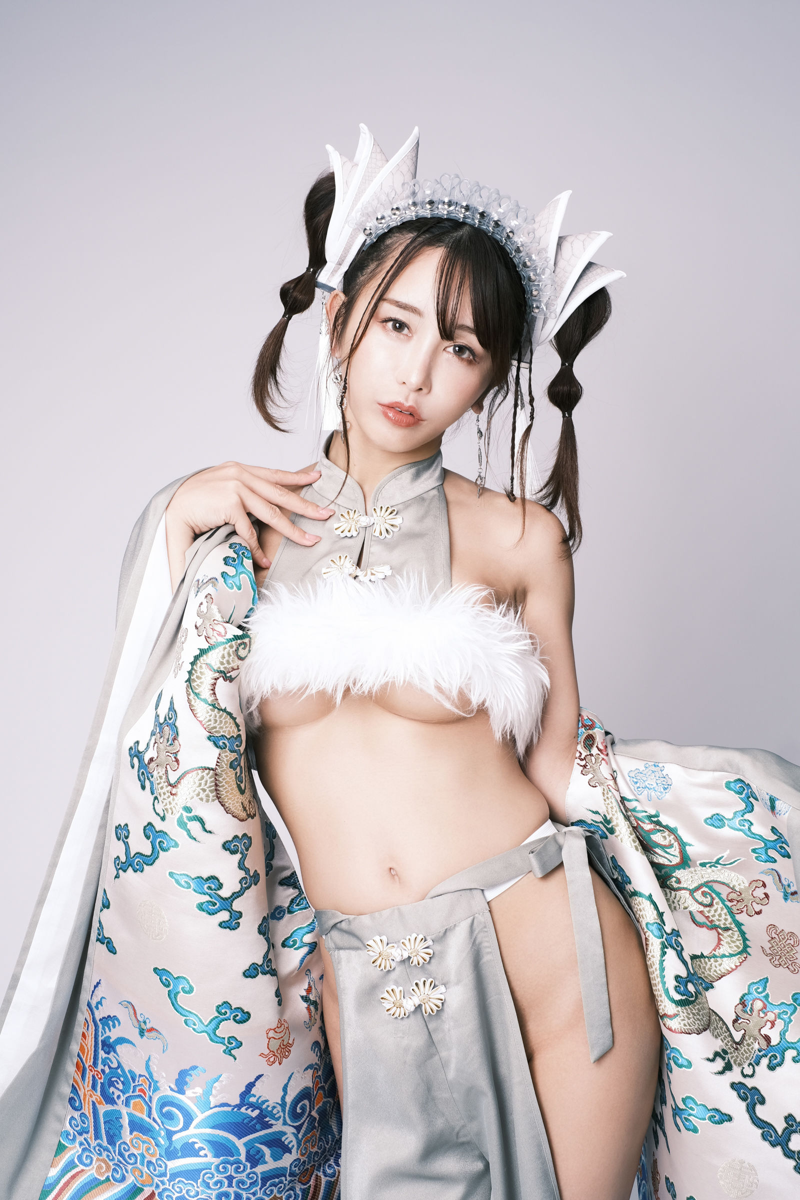 いくみ – (193iKkyu3) [Fantia] [2024.01.14] Year of the Dragon/(37P)